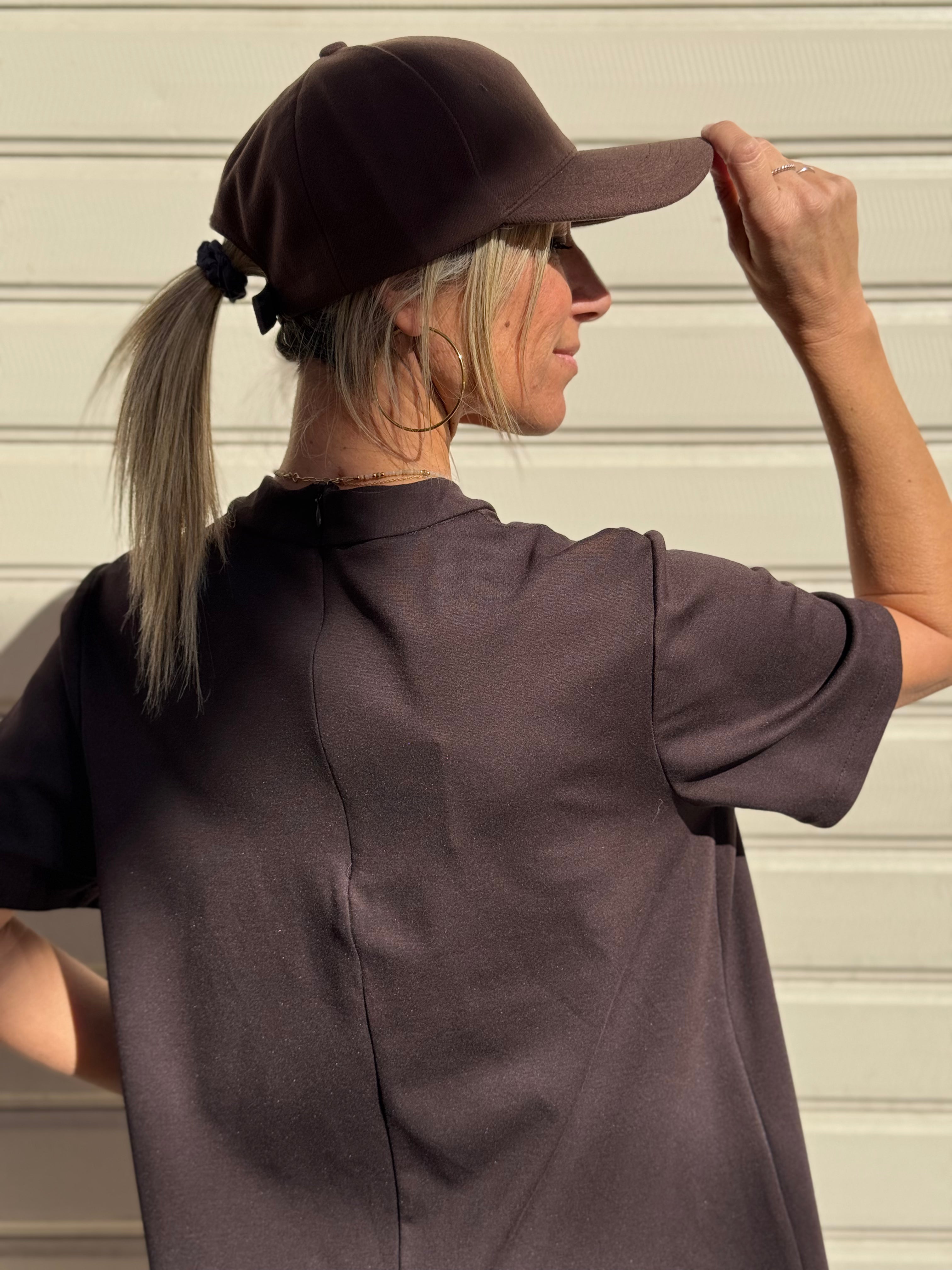 Abito spilla fiocco adora