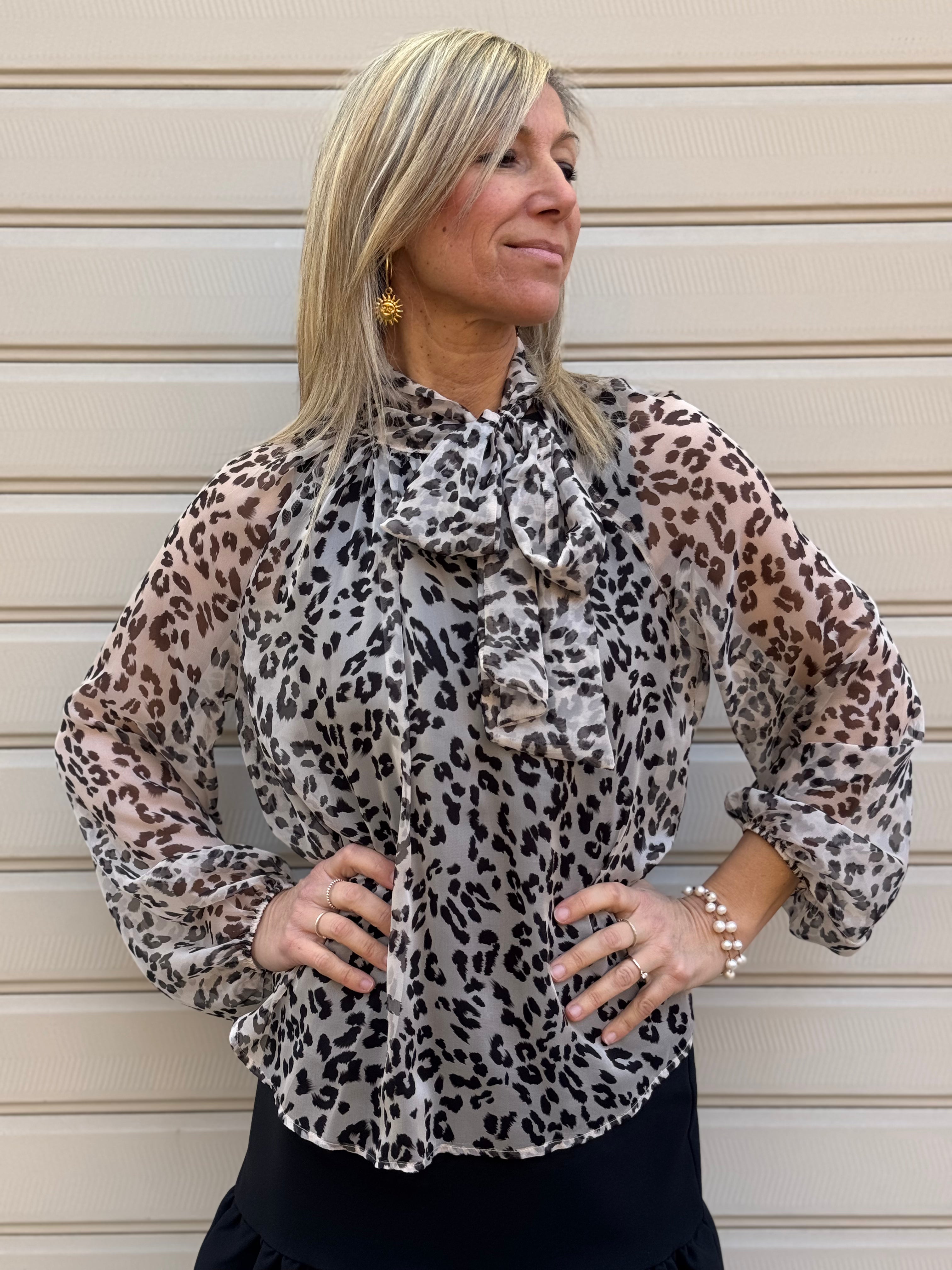 Blusa maculata fiocco mimì