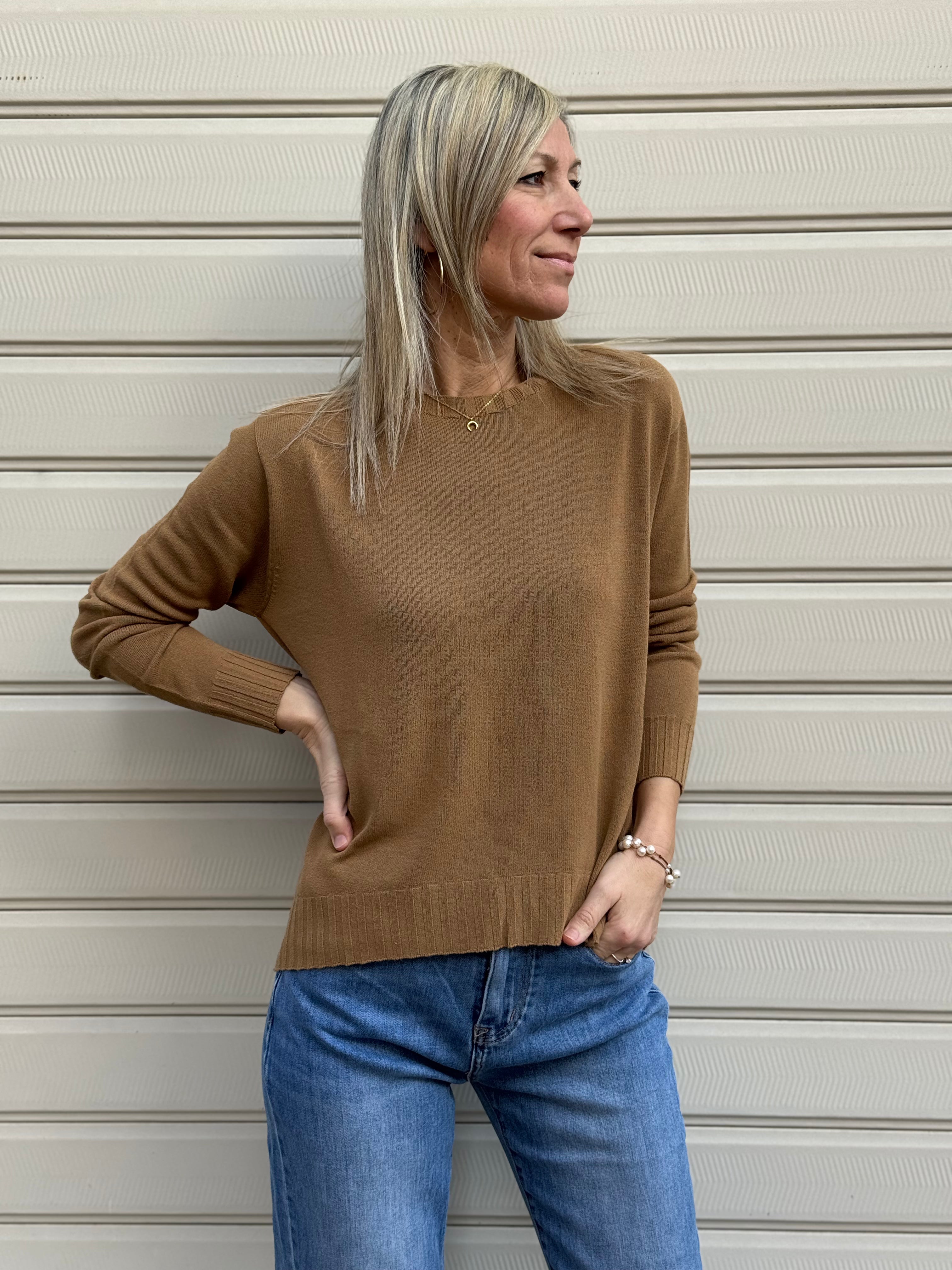 Maglia spacco dietro kontatto