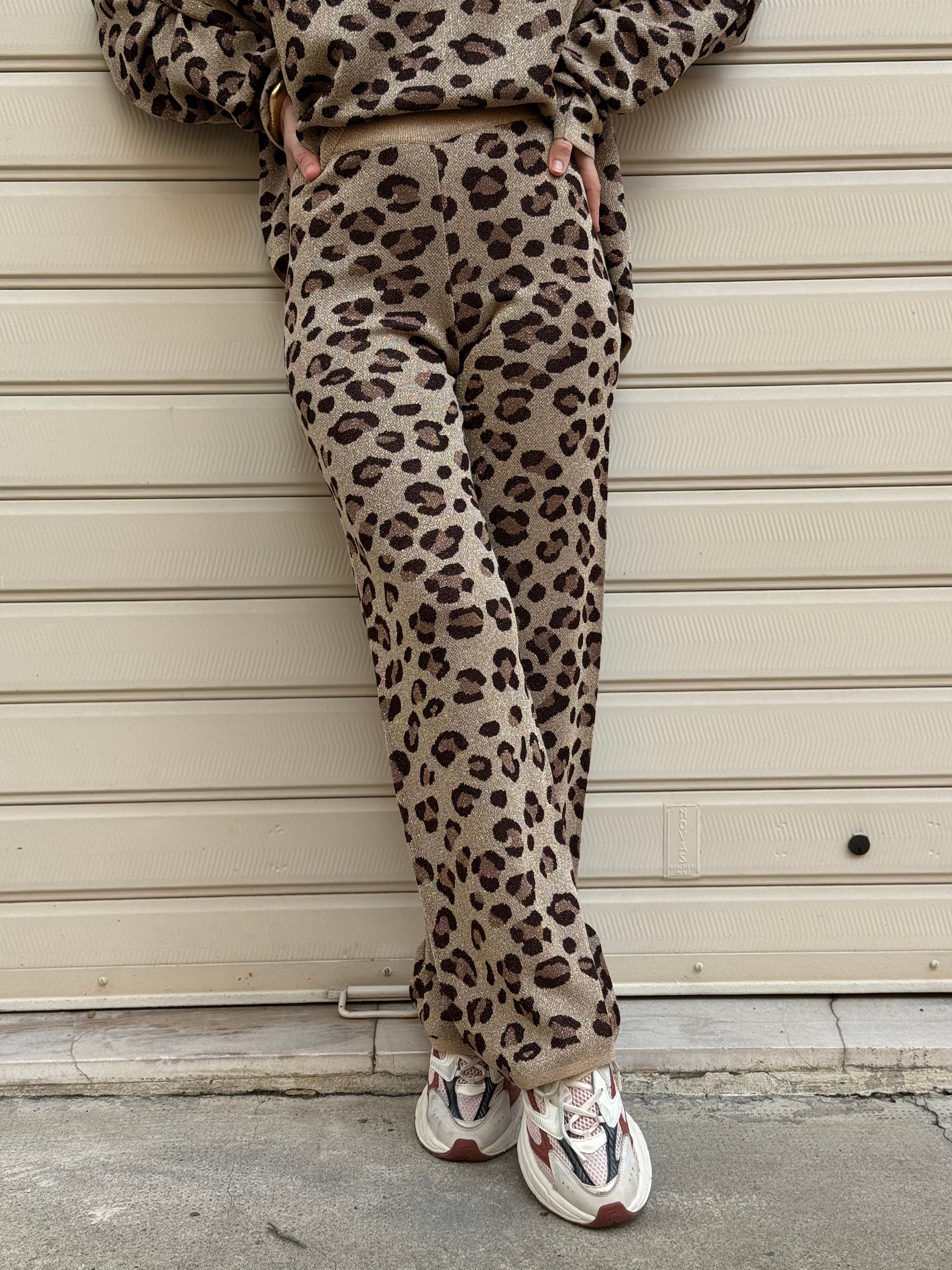 Pantalone maculato kontatto