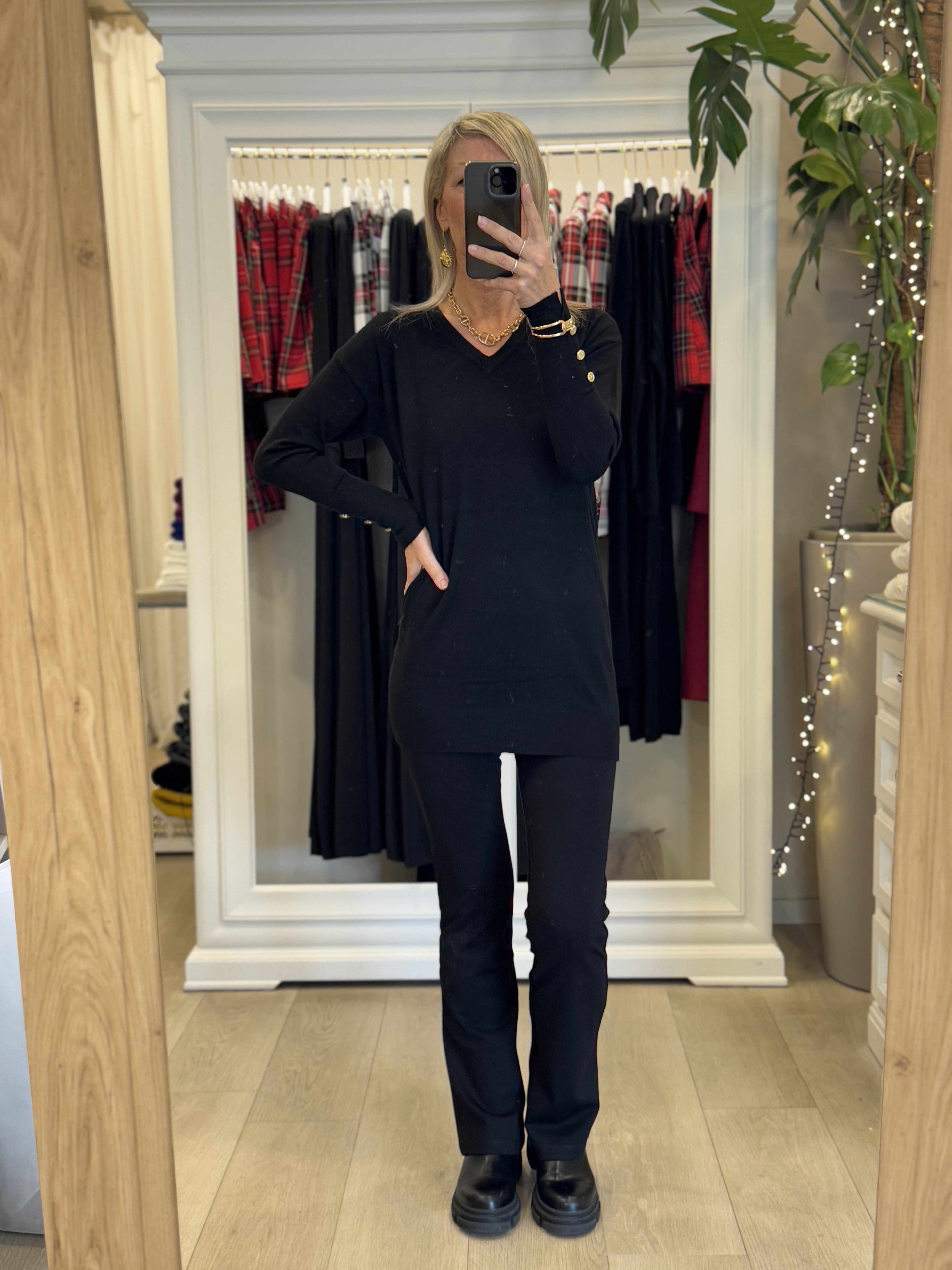 Pullover Lungo Scollo V