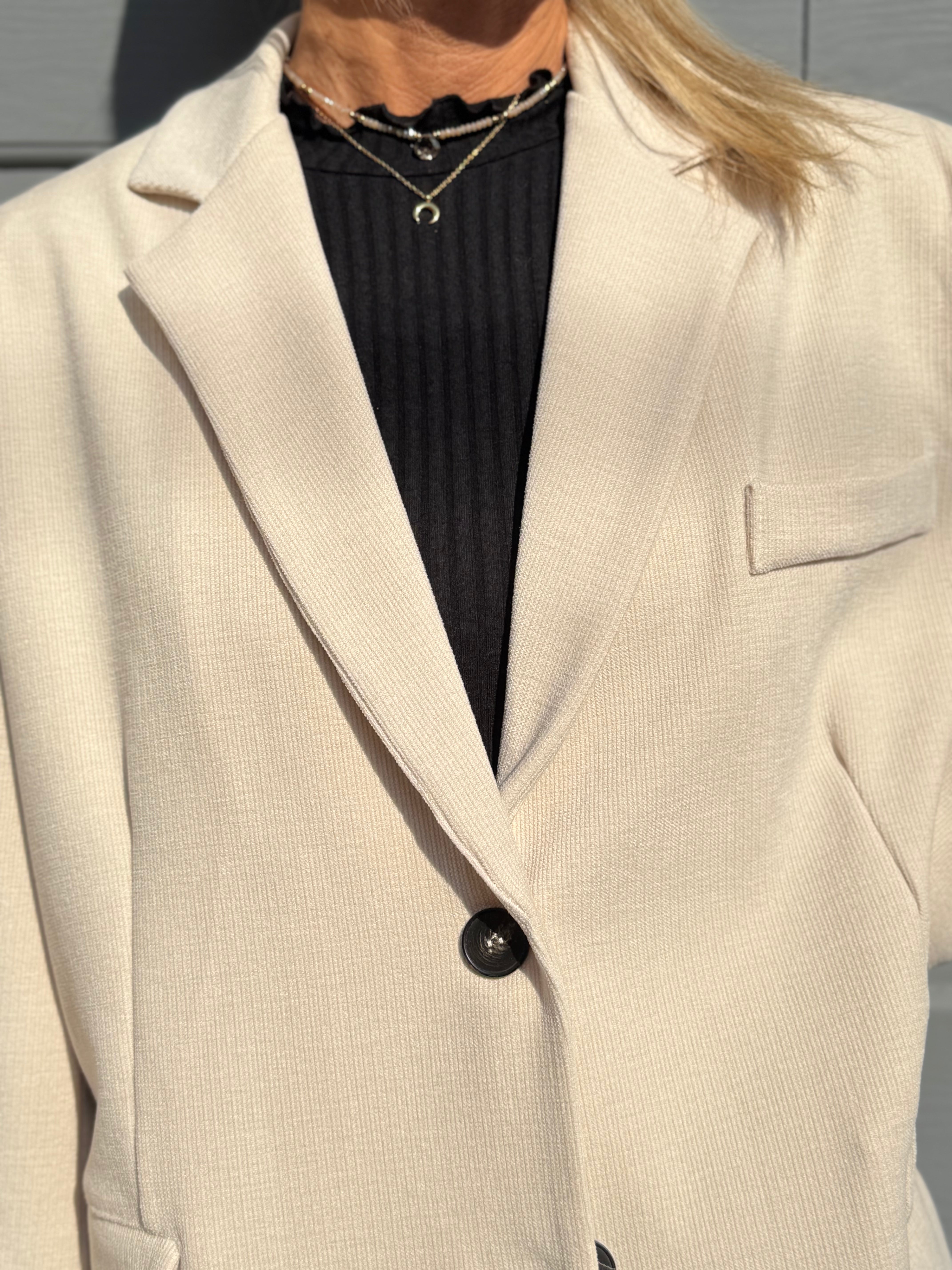 Giacca over velluto adora