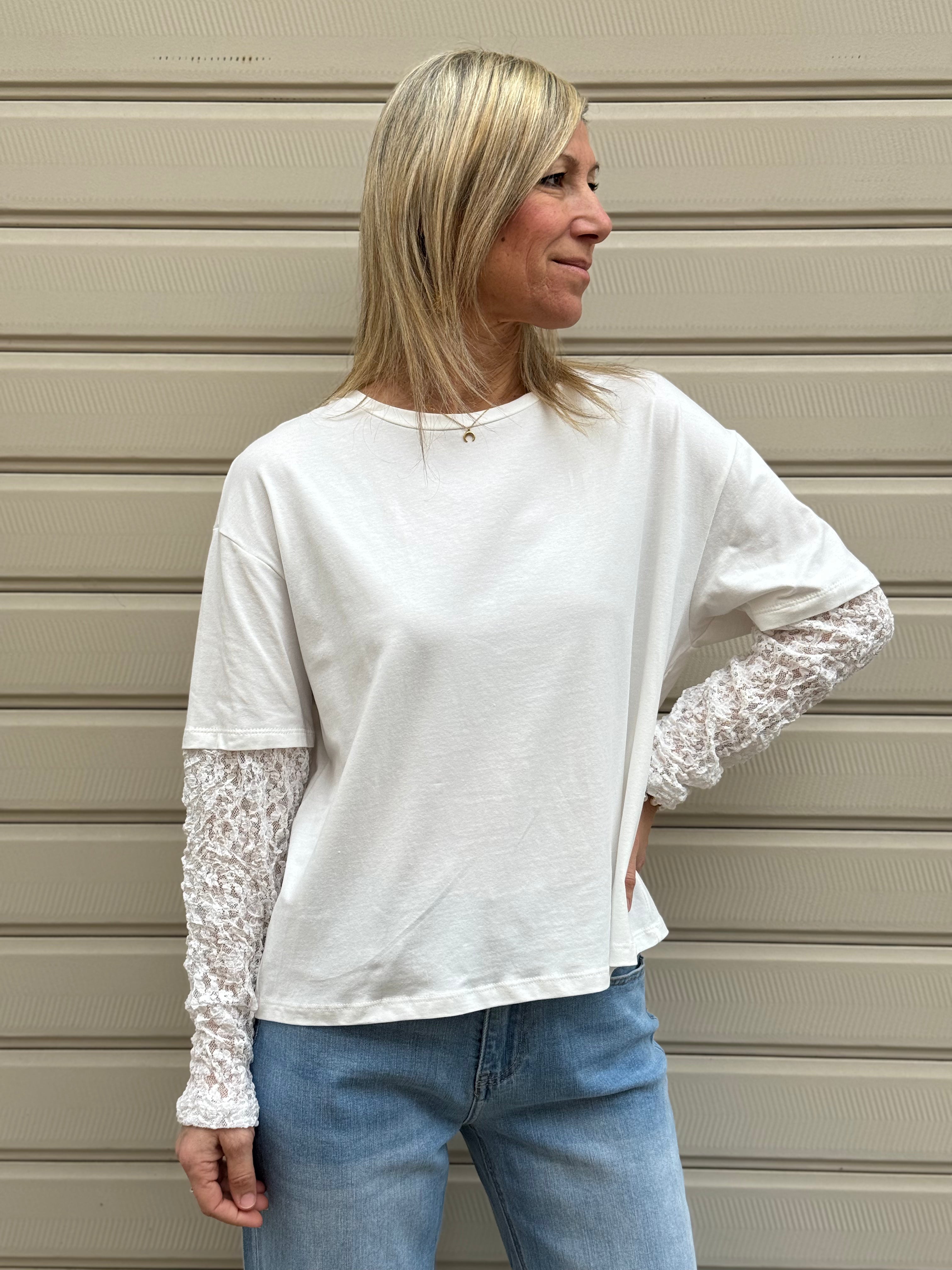 Tshirt maniche pizzo adora