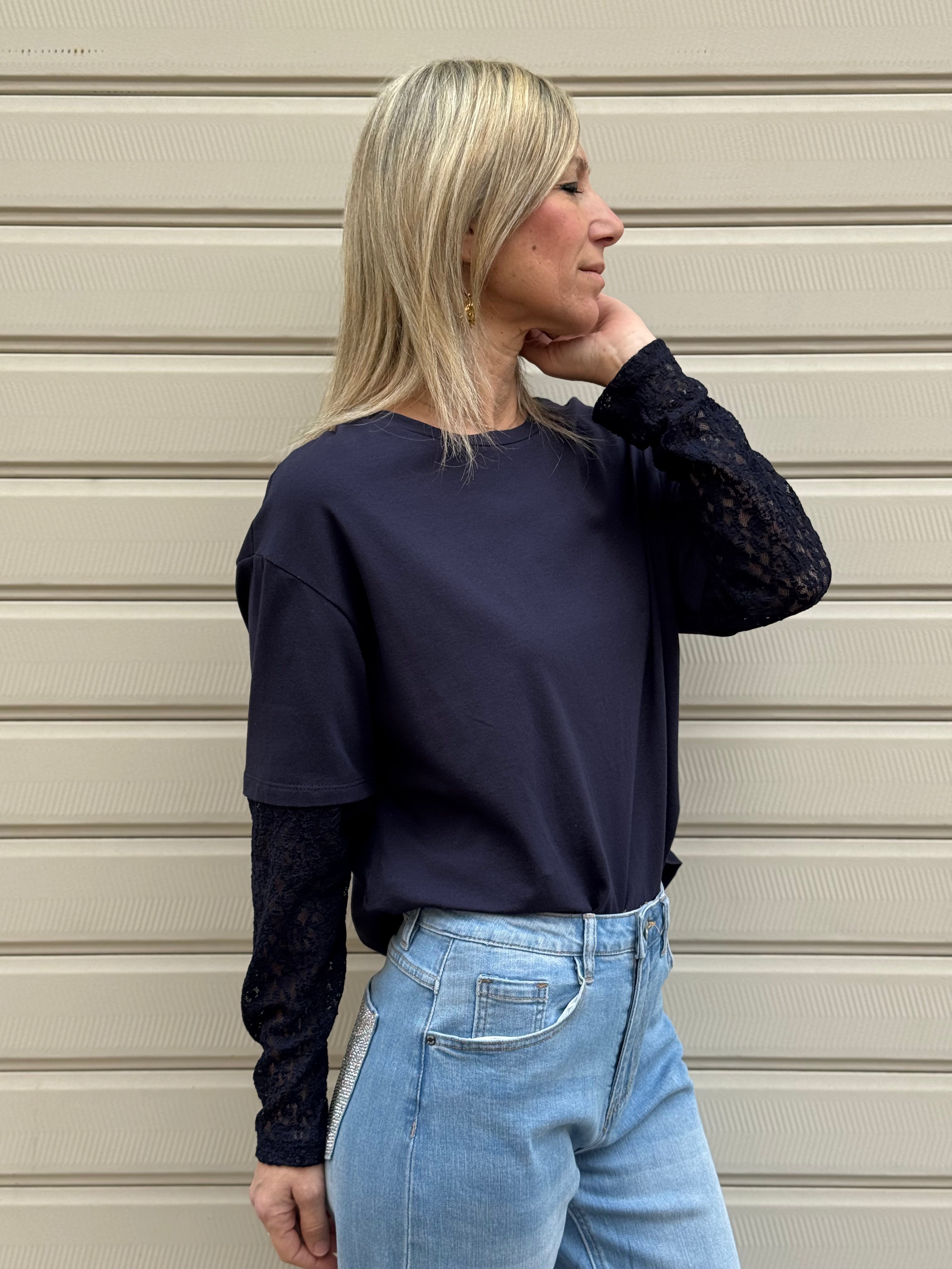 Tshirt maniche pizzo adora