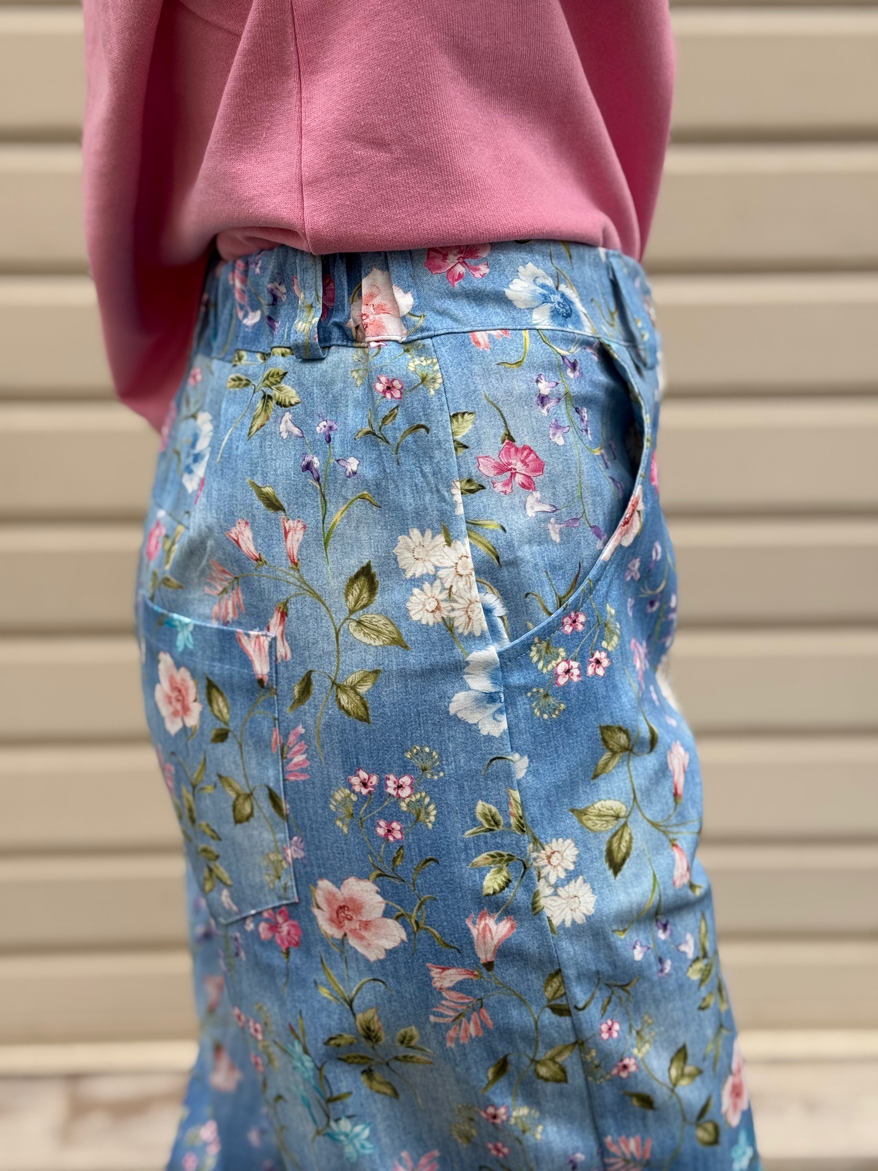 Pantalone floreale adora