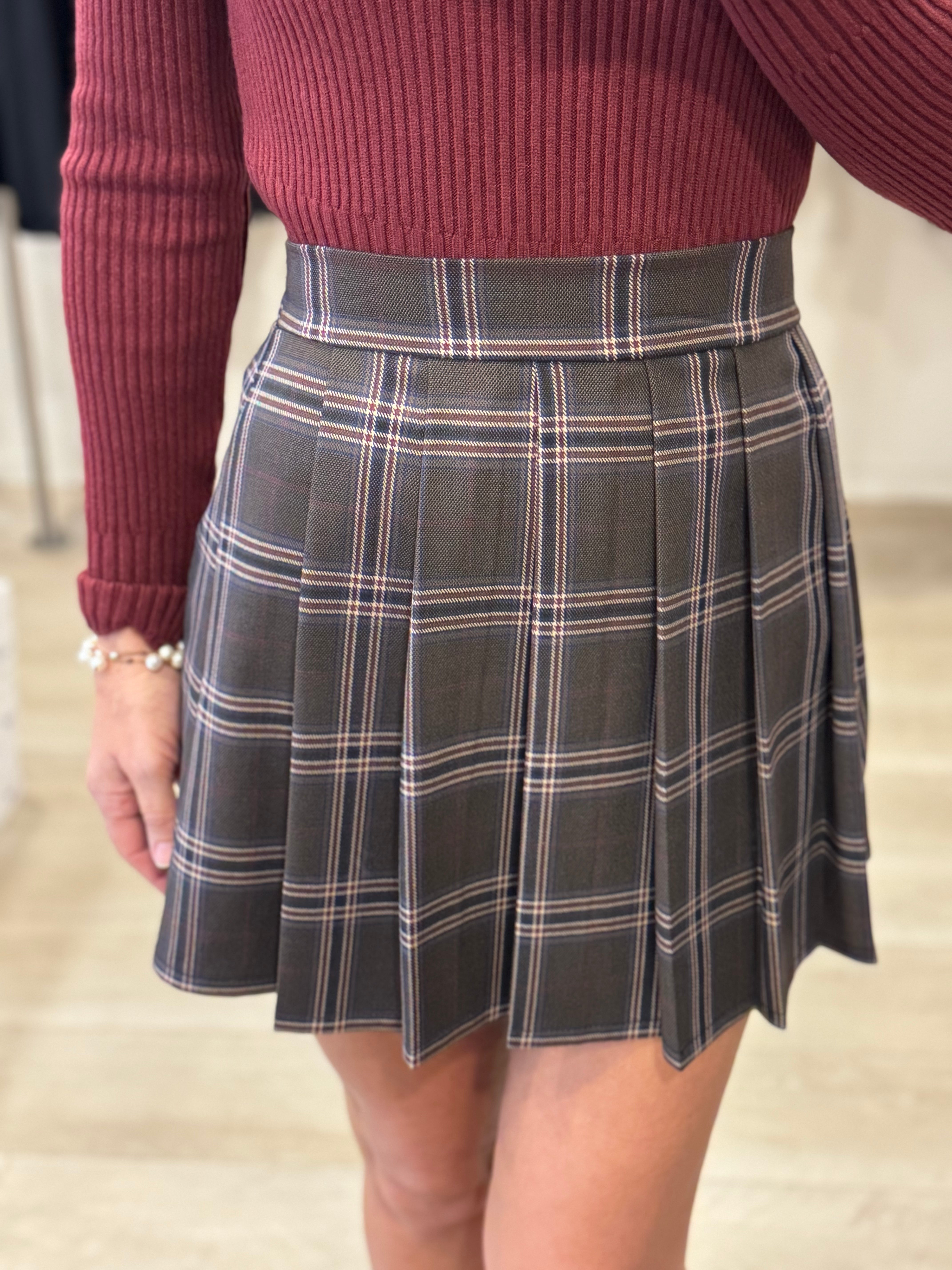 Gonna check pieghe adora