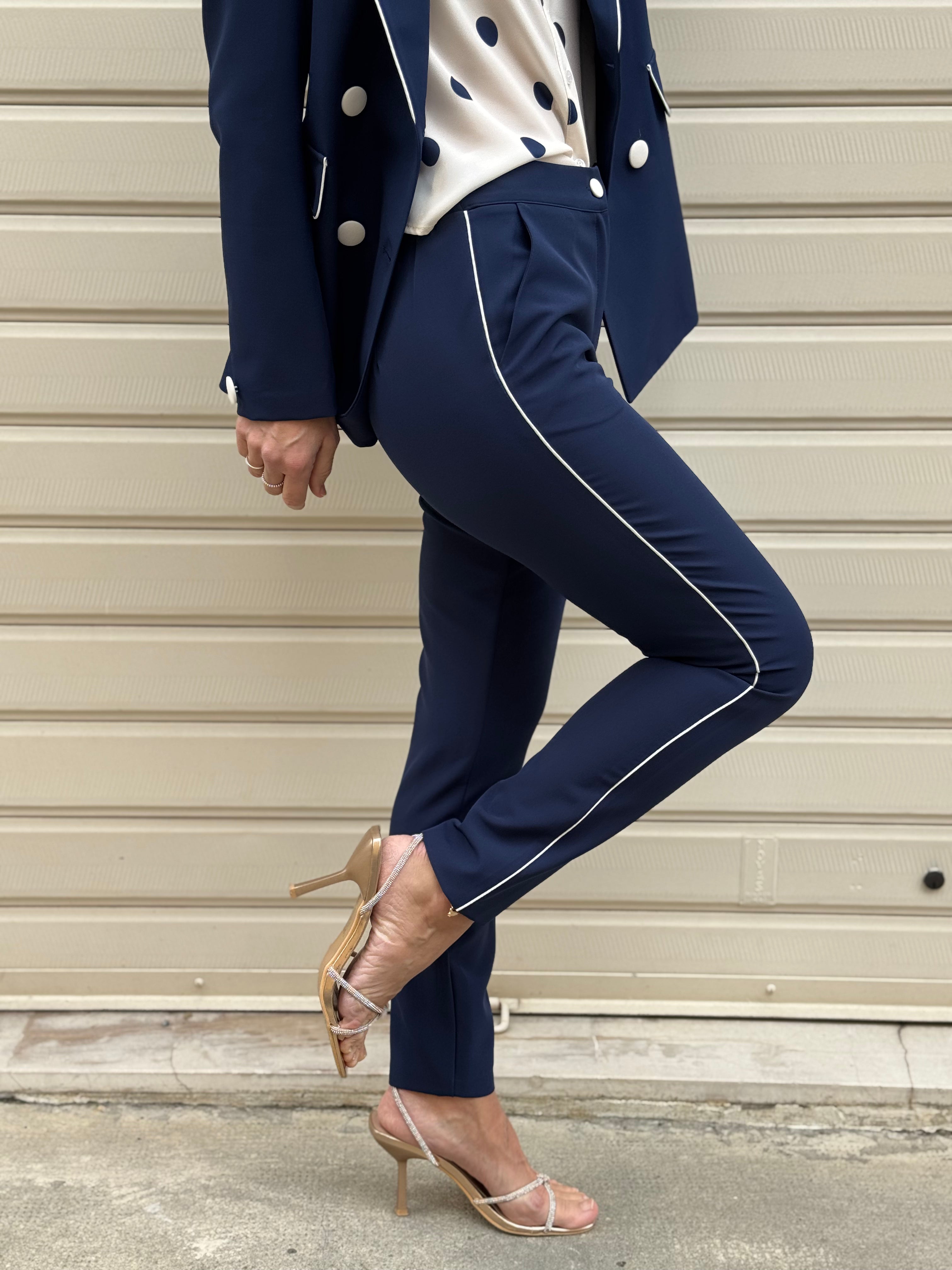 Pantalone sigaretta profili mimì