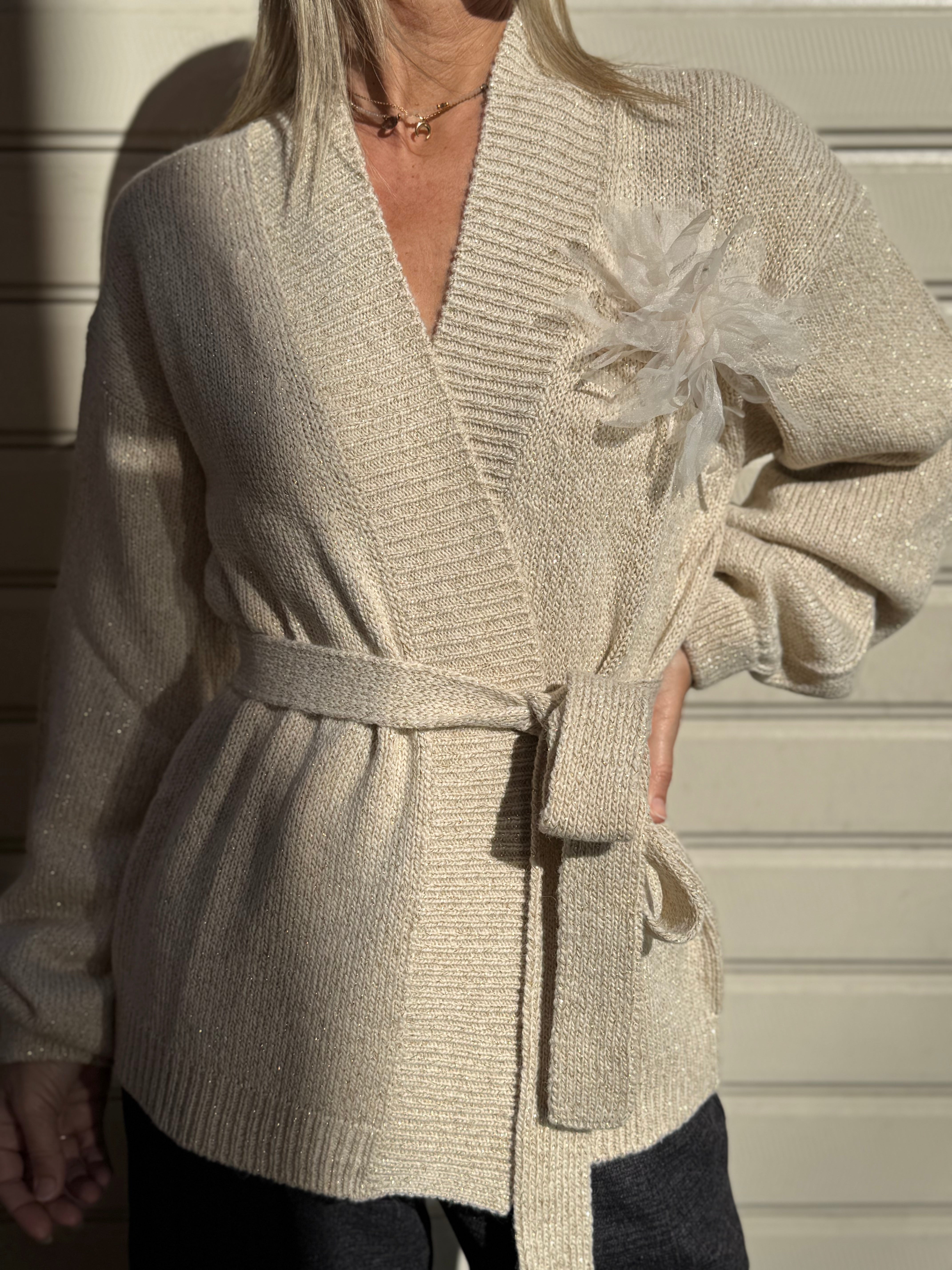 Cardigan spilla kontatto