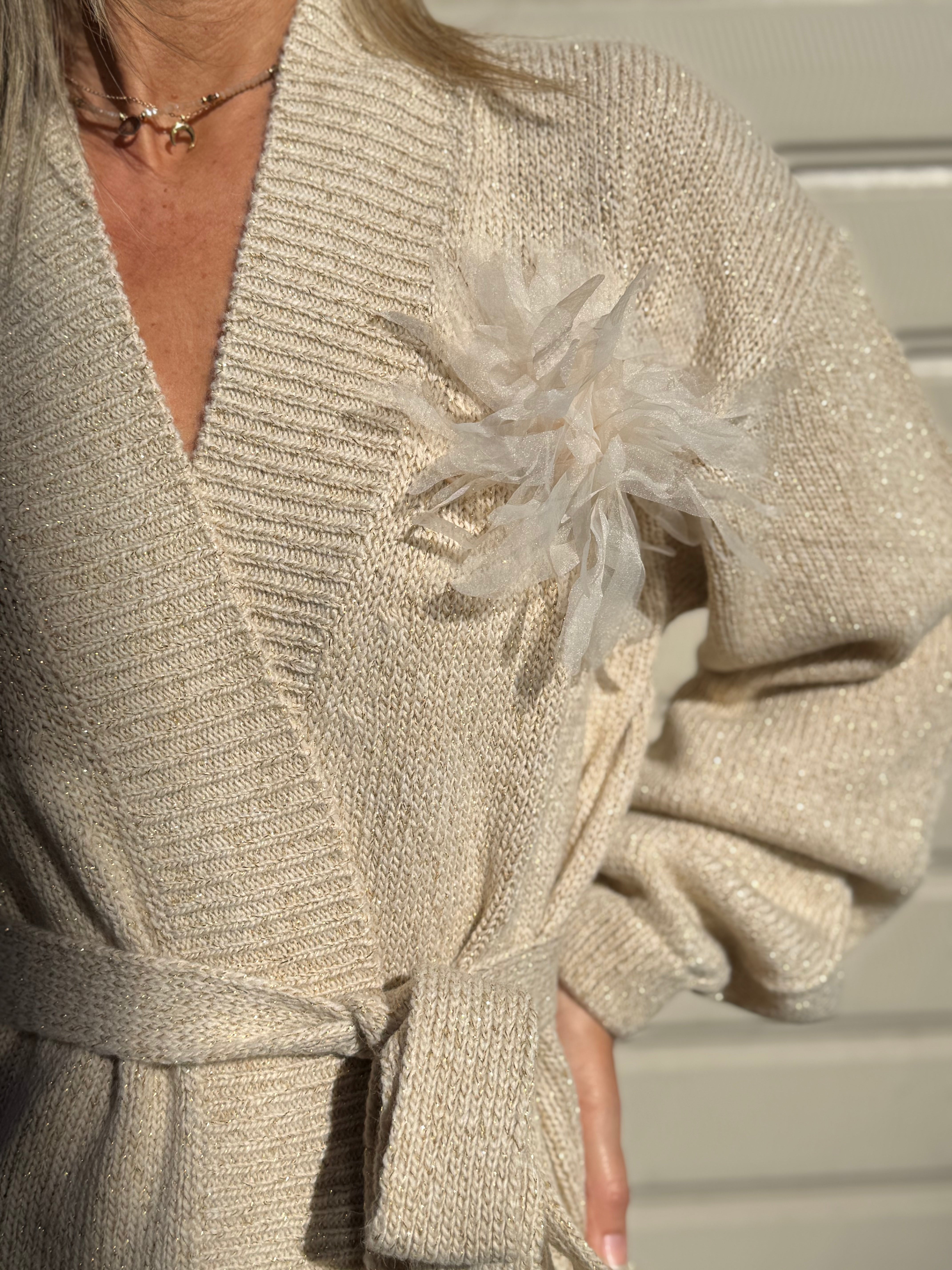 Cardigan spilla kontatto