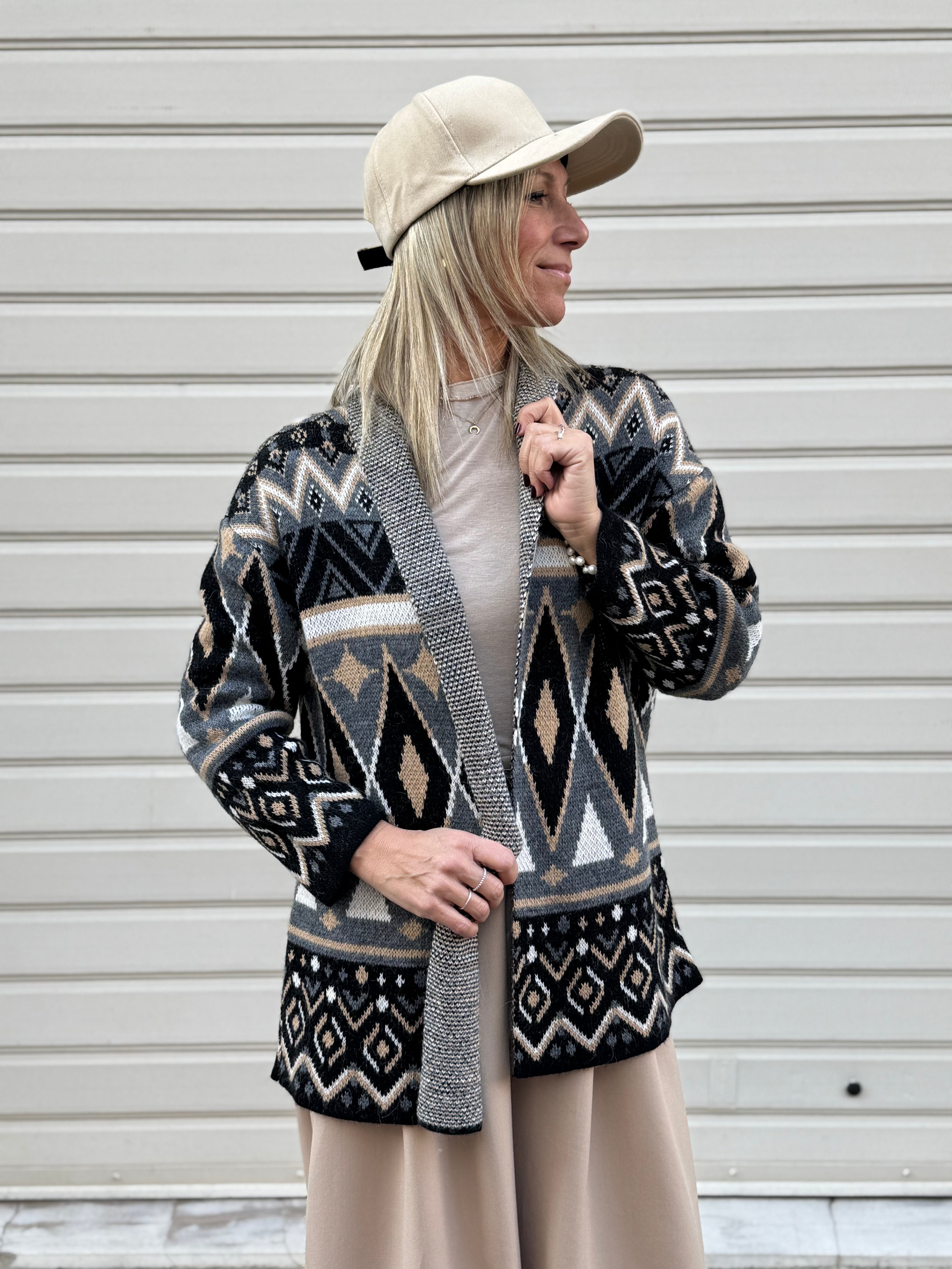 Cardigan disegni adora