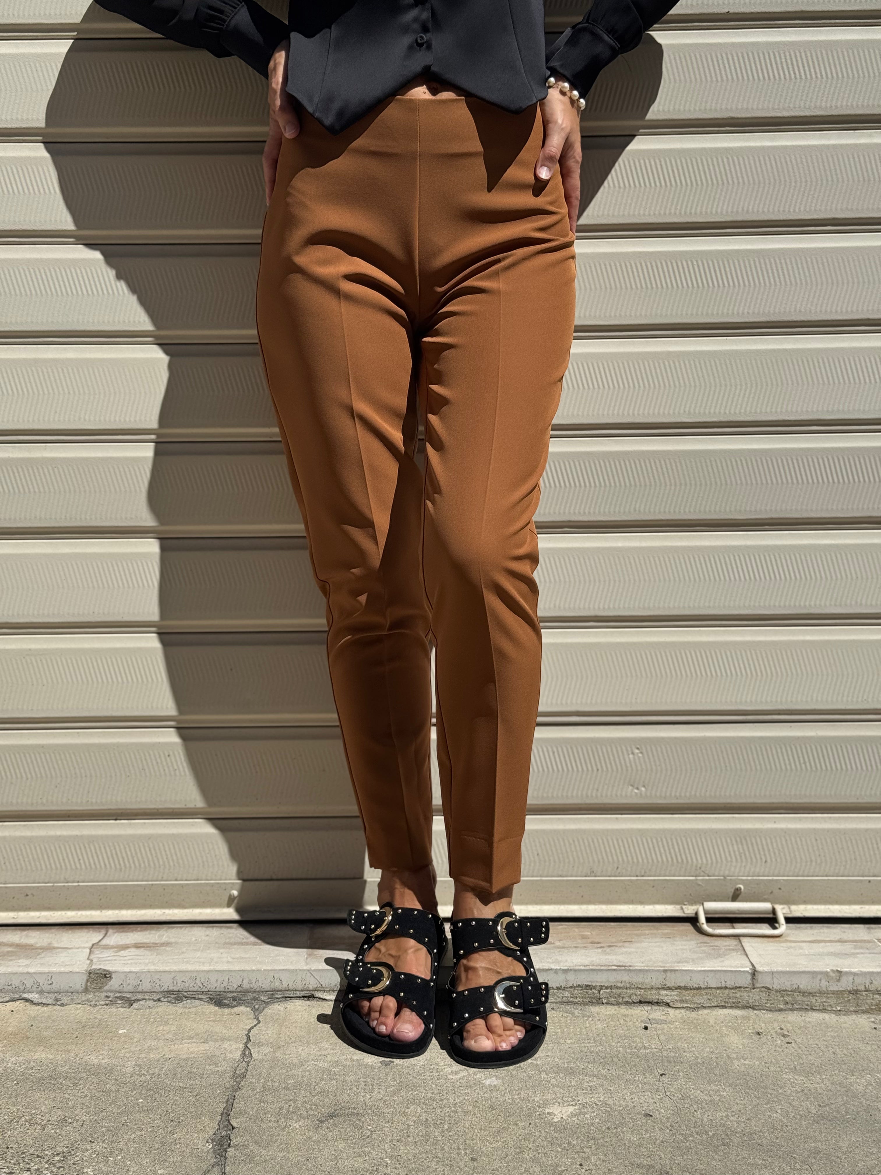 Pantalone sigaretta