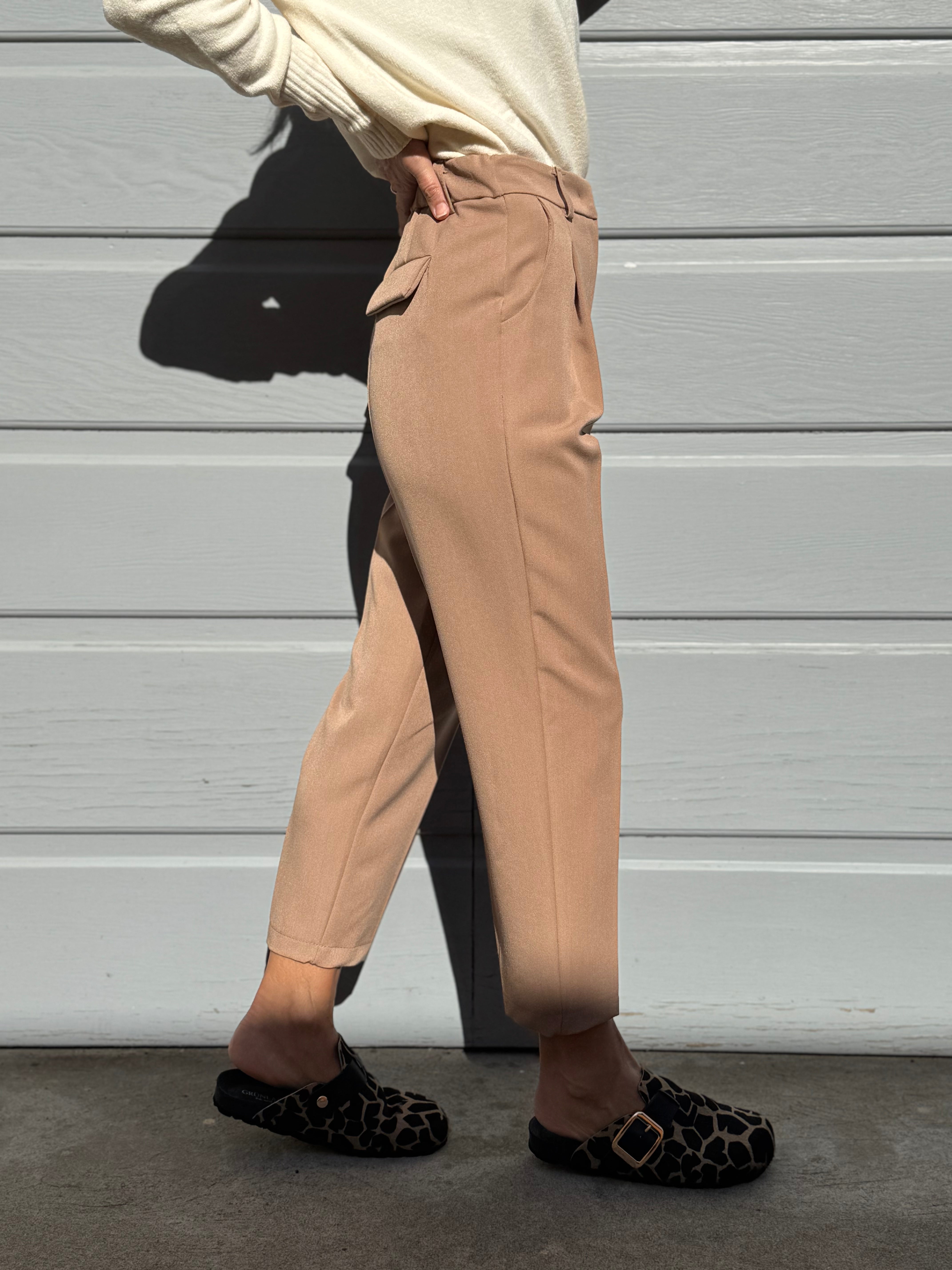 Pantalone sigaretta con elastico artigli