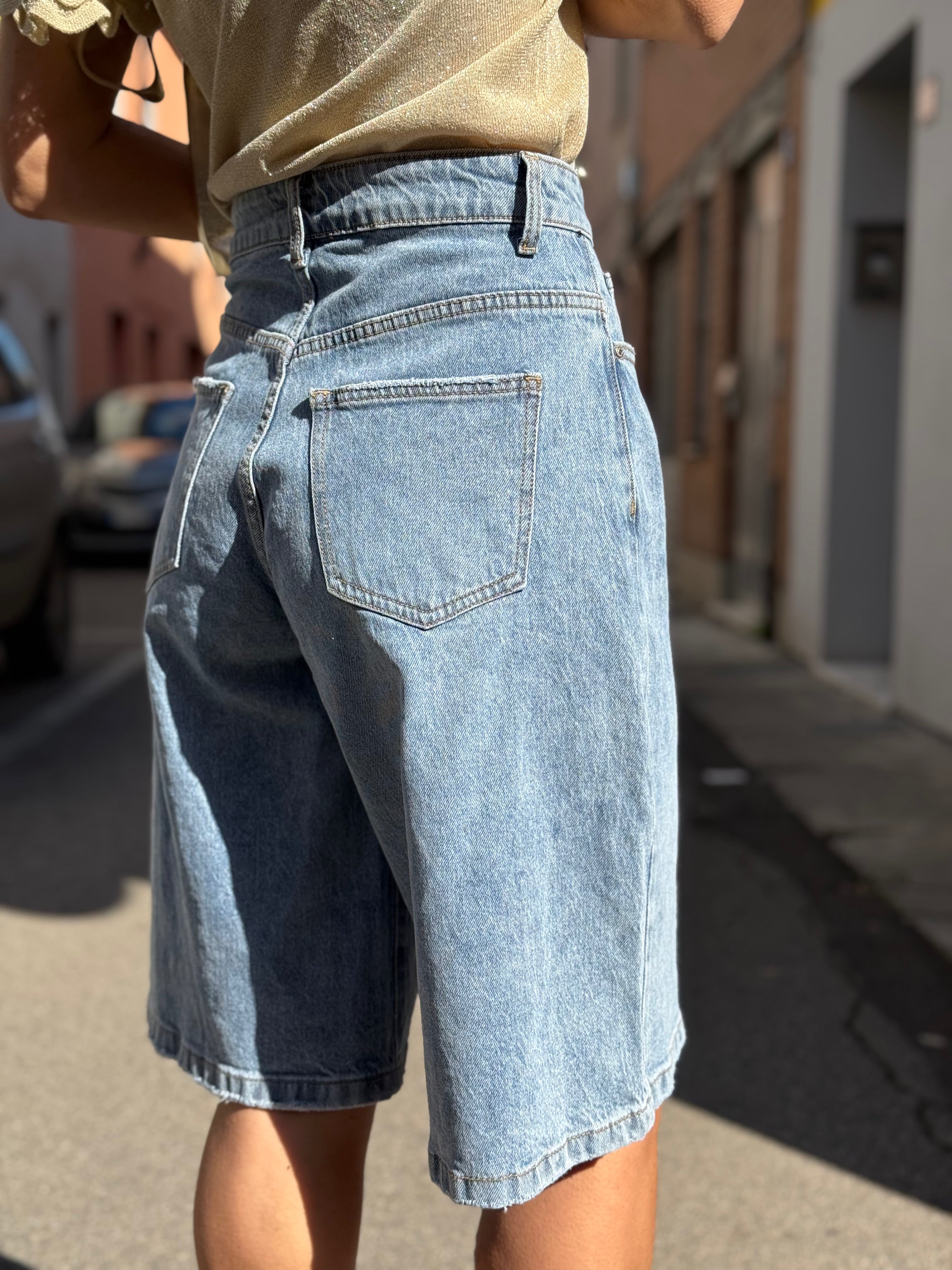 Bermuda denim adora