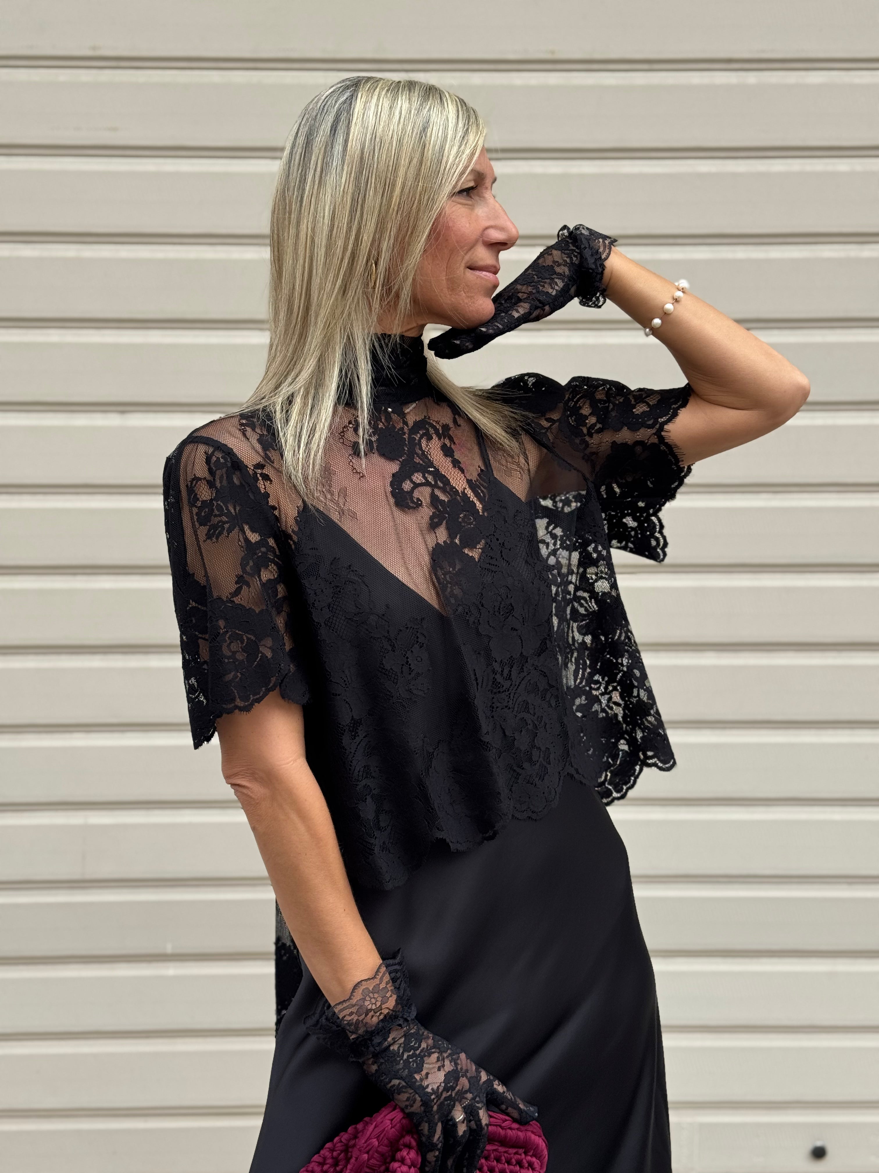 Abito con blusa pizzo