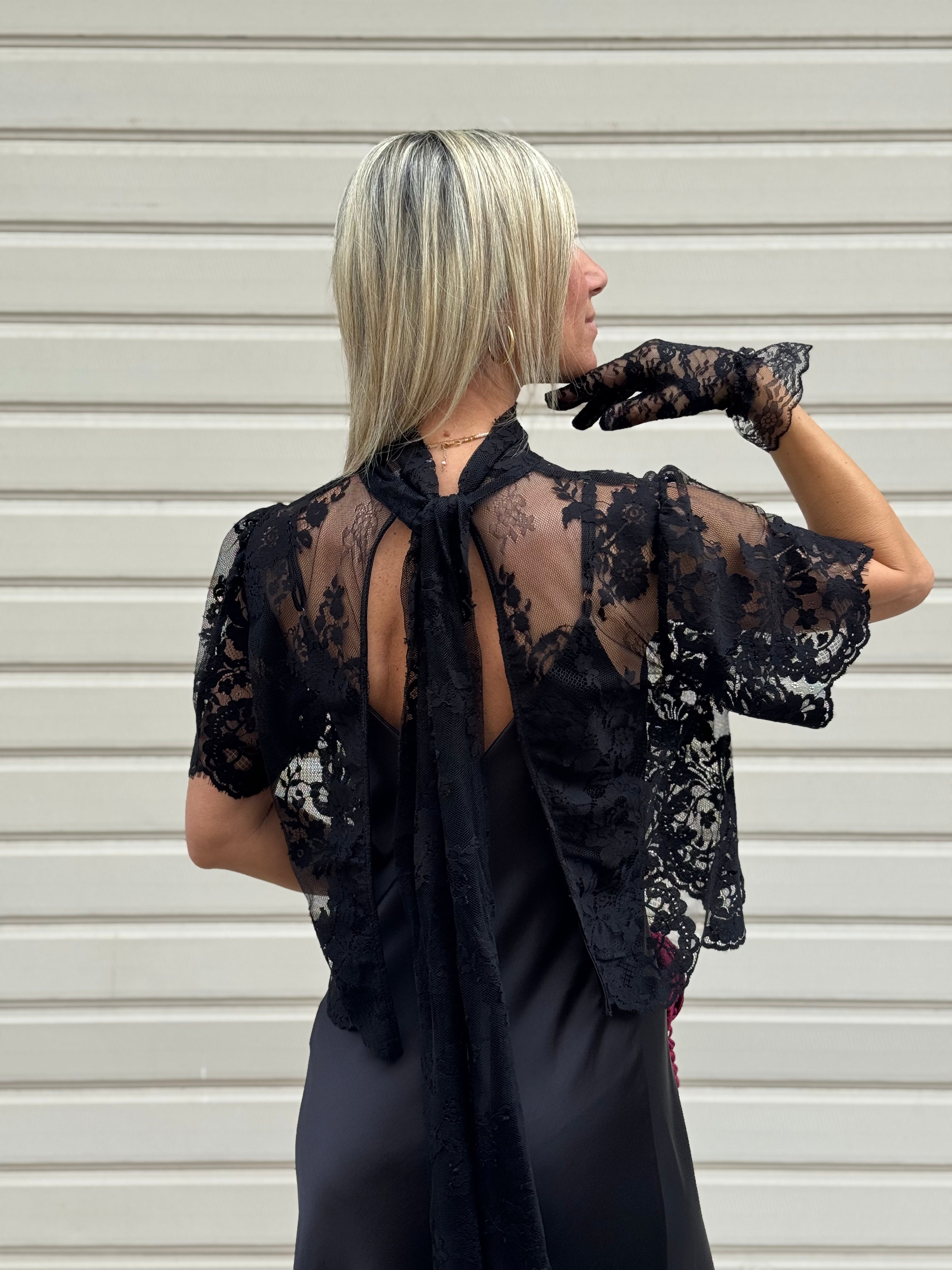 Abito con blusa pizzo