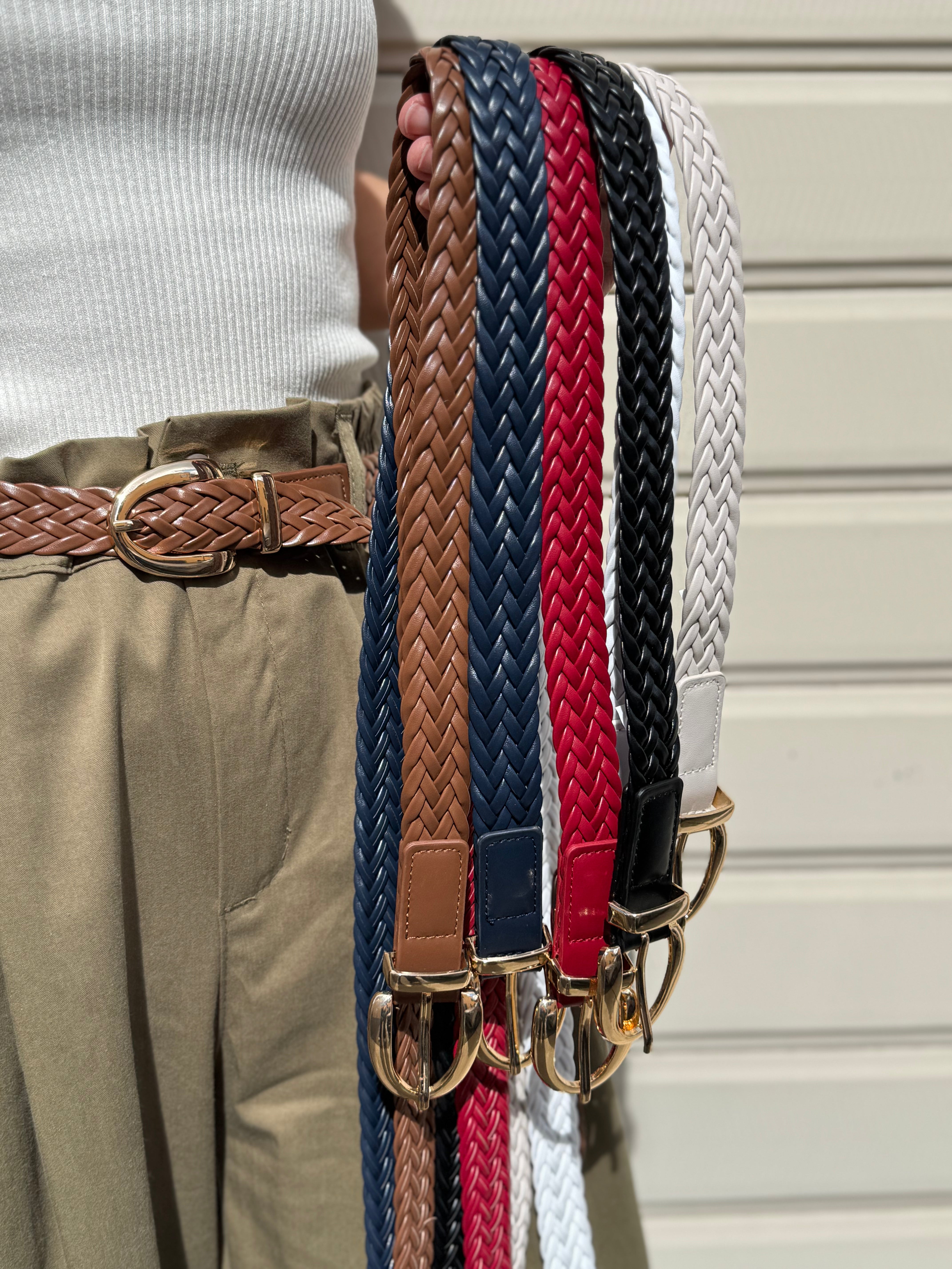 Cintura intrecciata adora