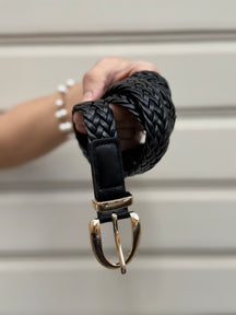 Cintura intrecciata adora