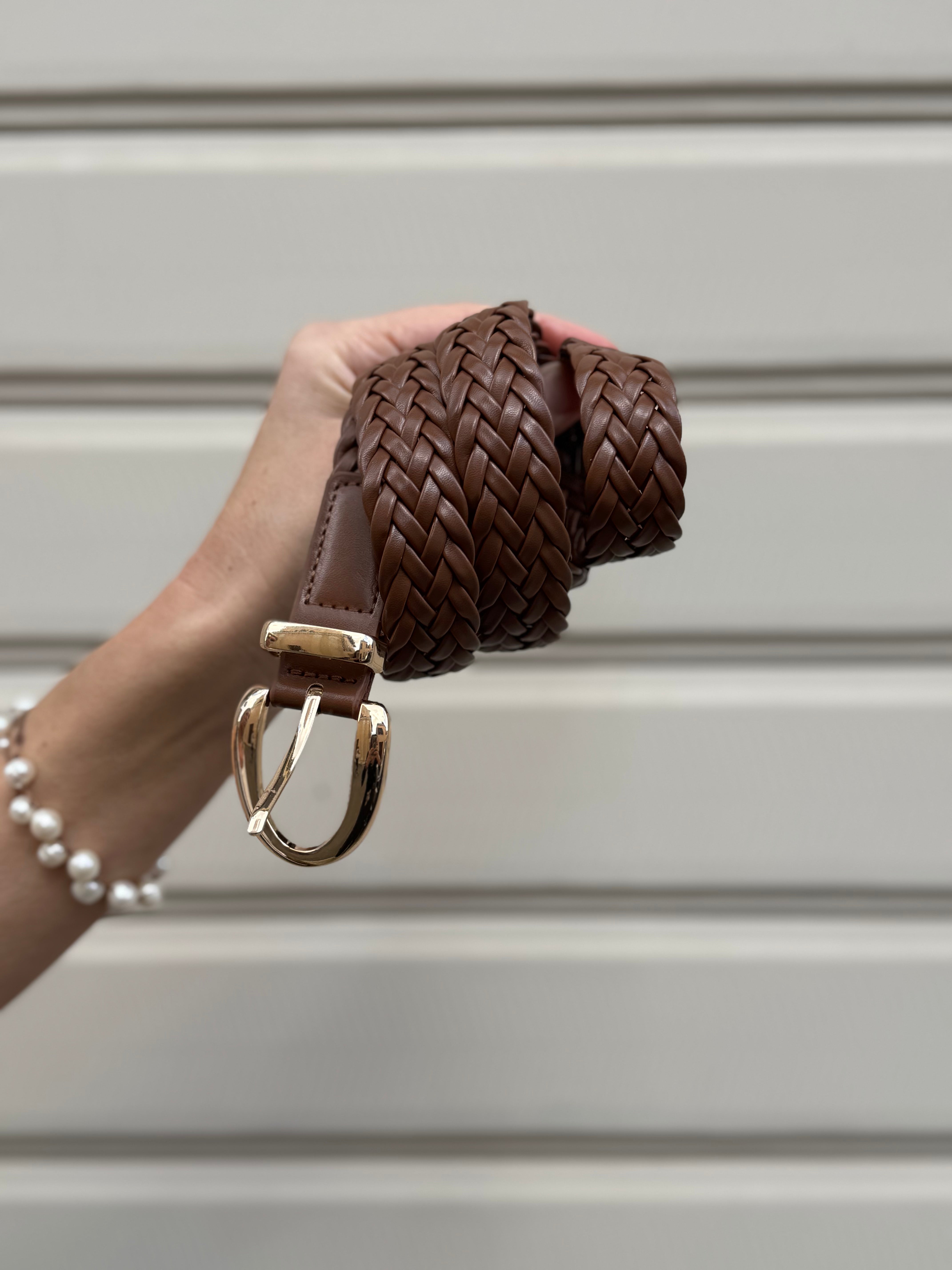 Cintura intrecciata adora