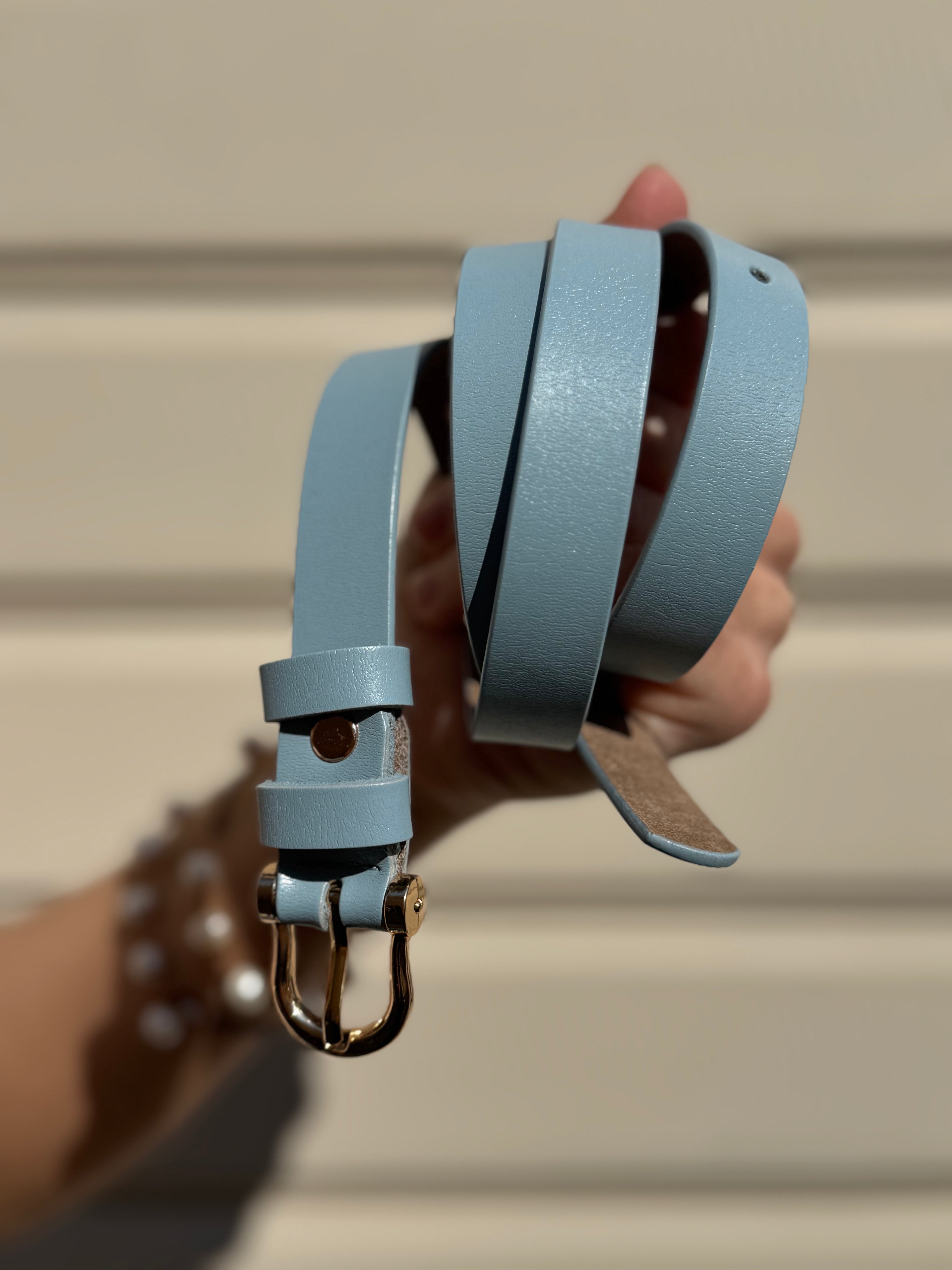 Cintura liscia adora