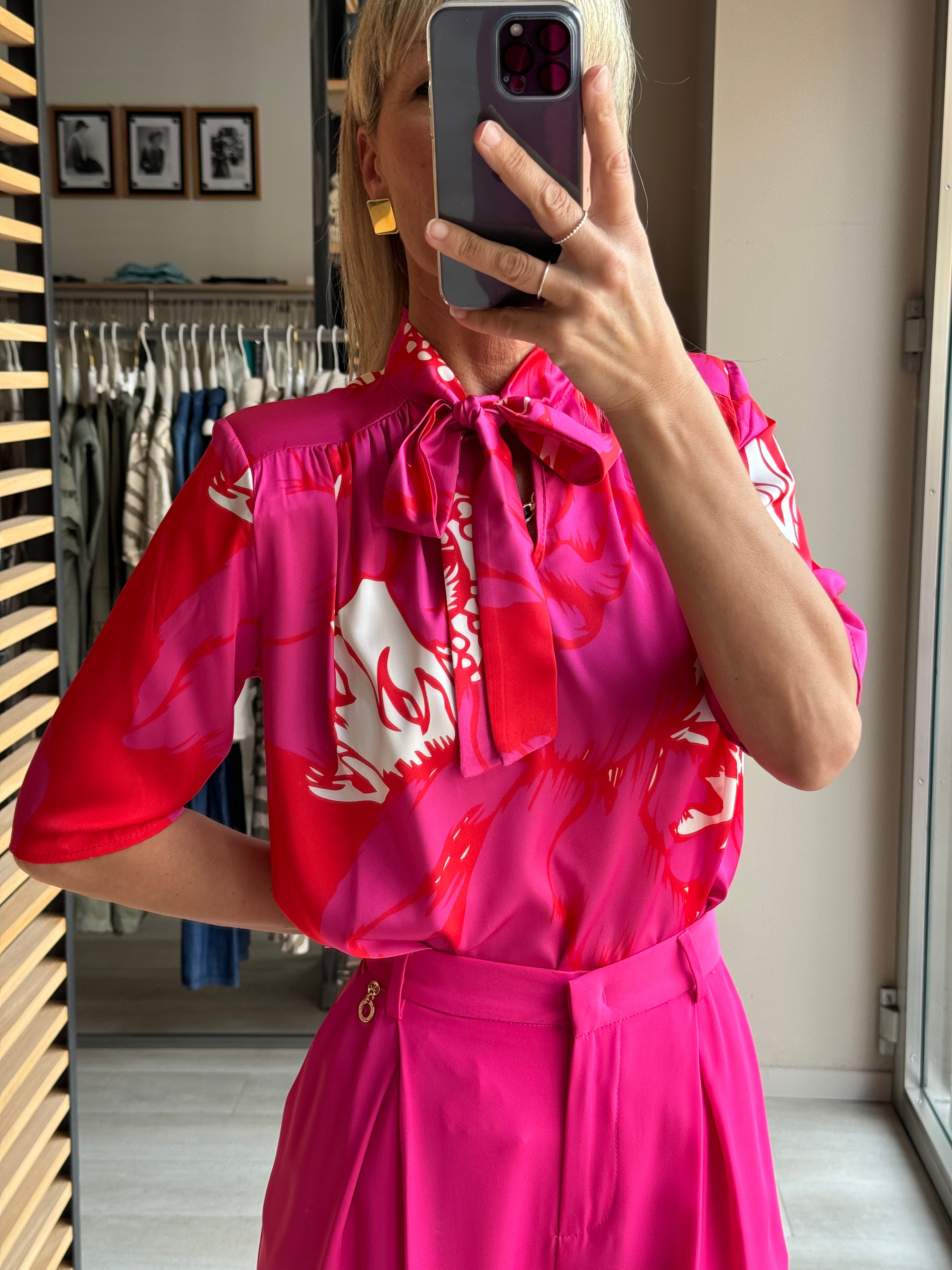 Blusa Raso Fantasia Fuxia