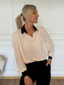 Blusa colletto e polsini a contrasto mimì