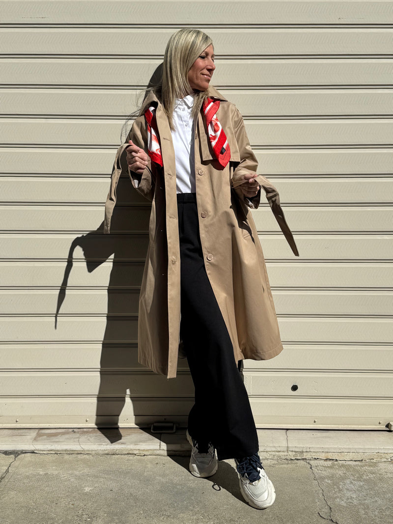 Trench con foulard imperial