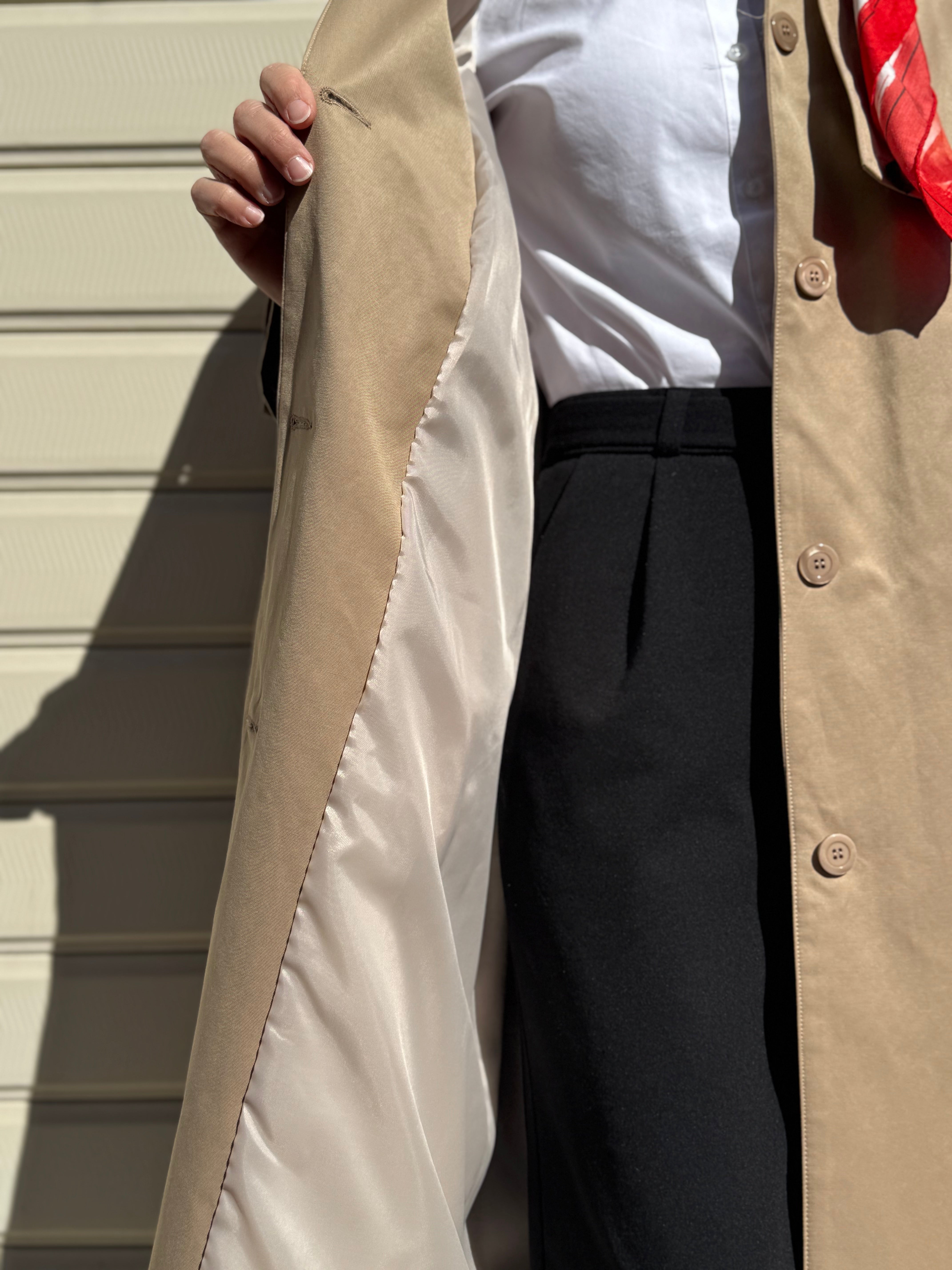 Trench con foulard imperial