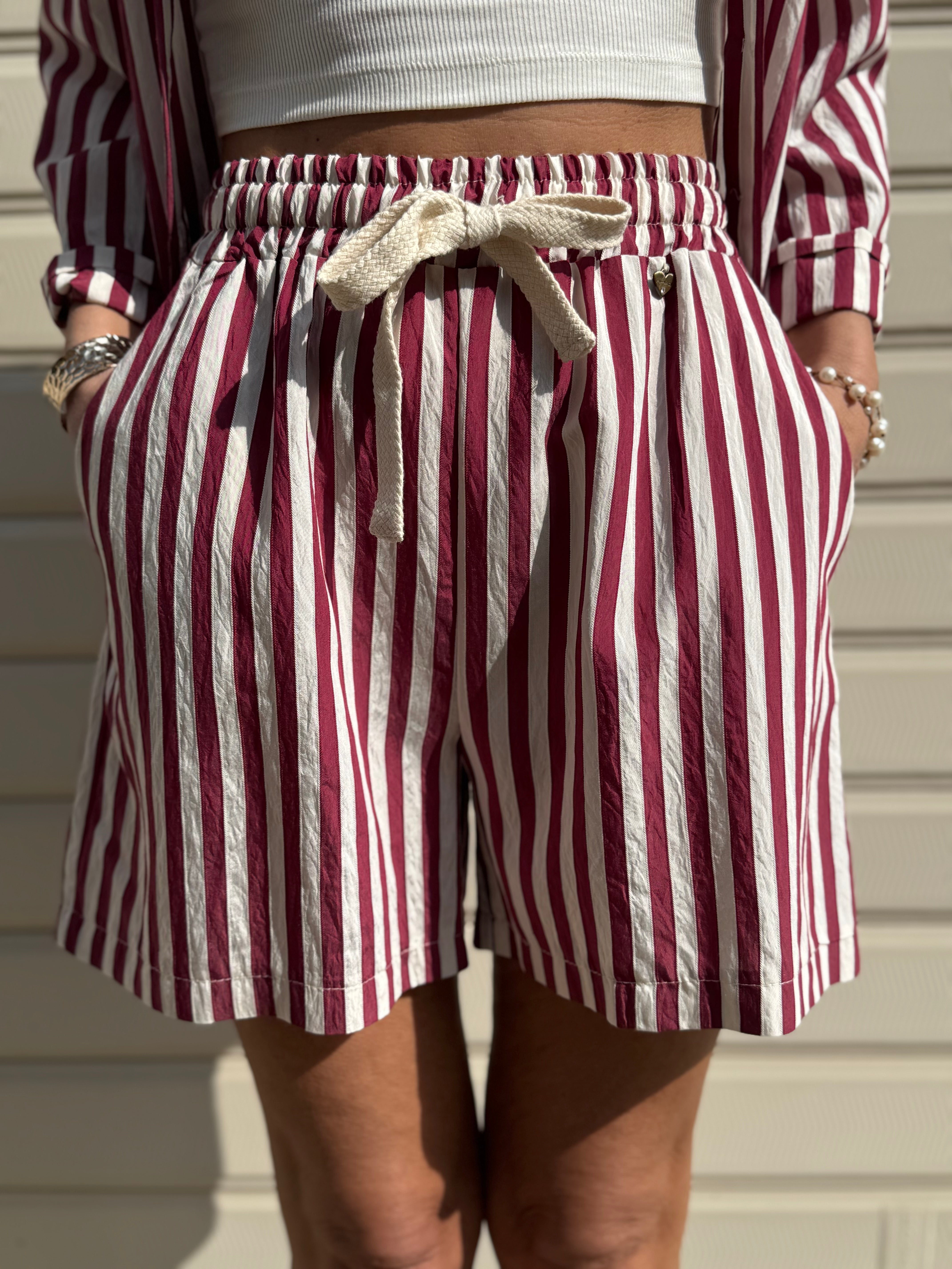 Shorts righe artigli