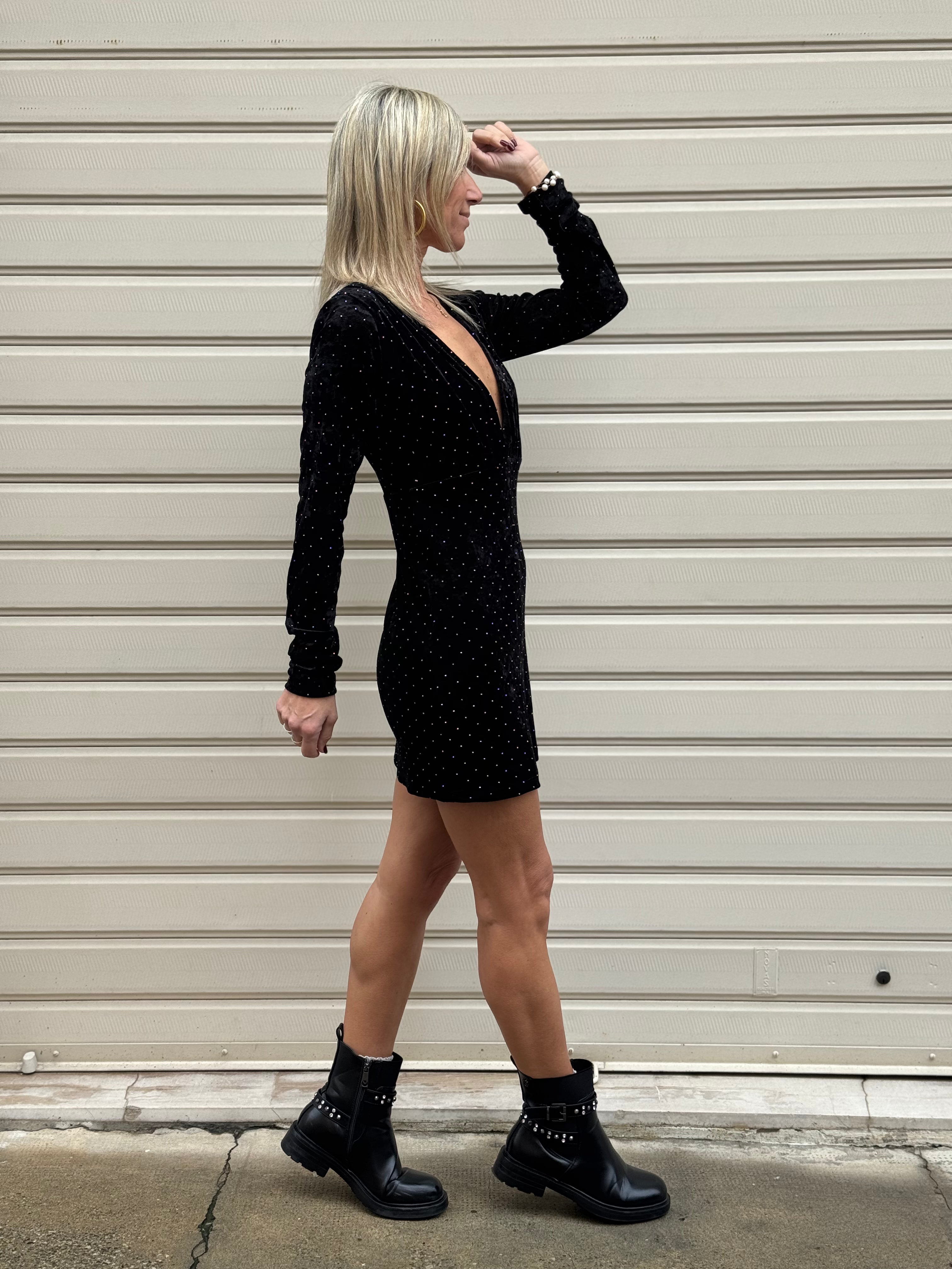 Abito velluto scollo v kontatto