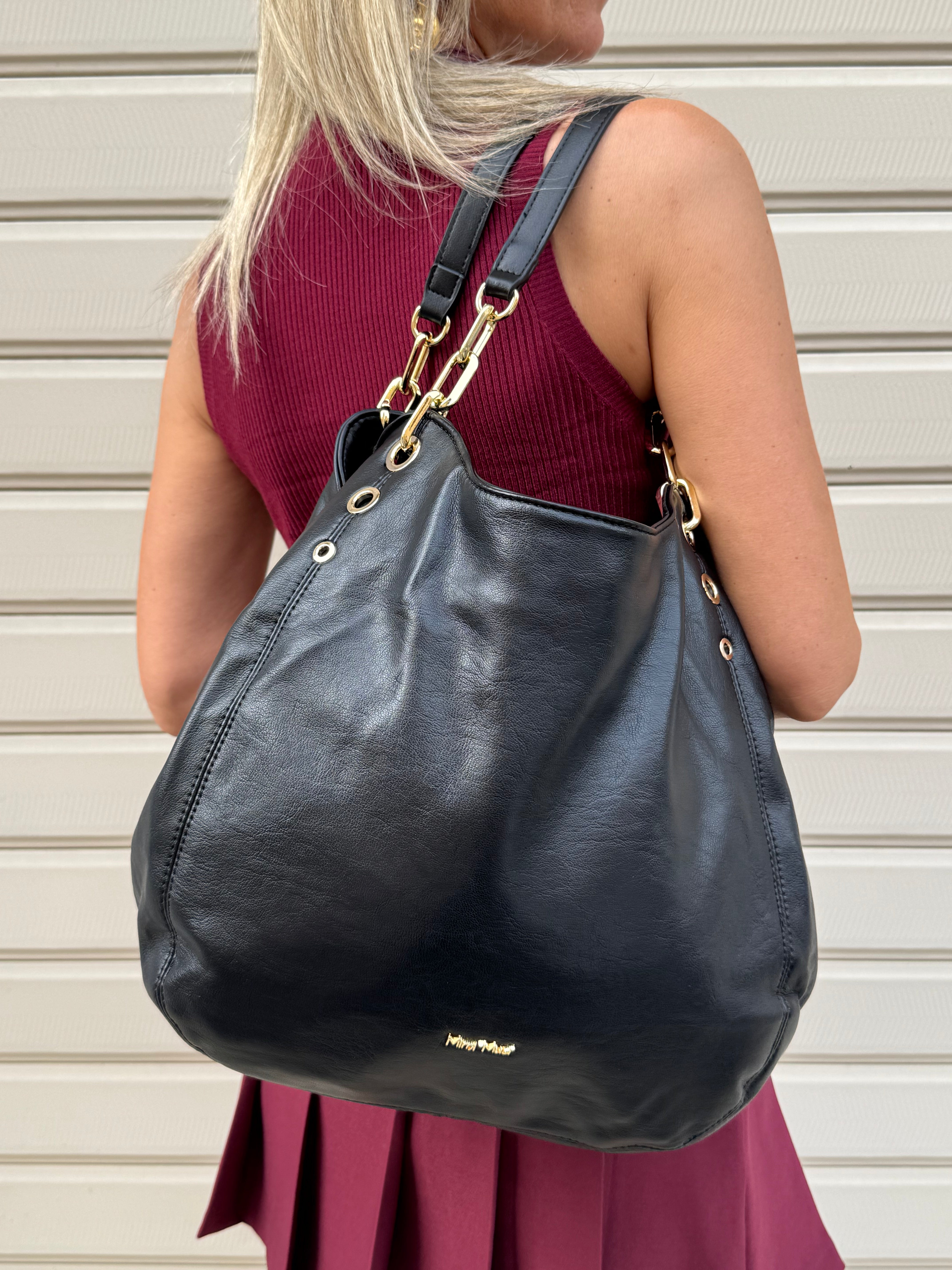Borsa morbida con occhielli