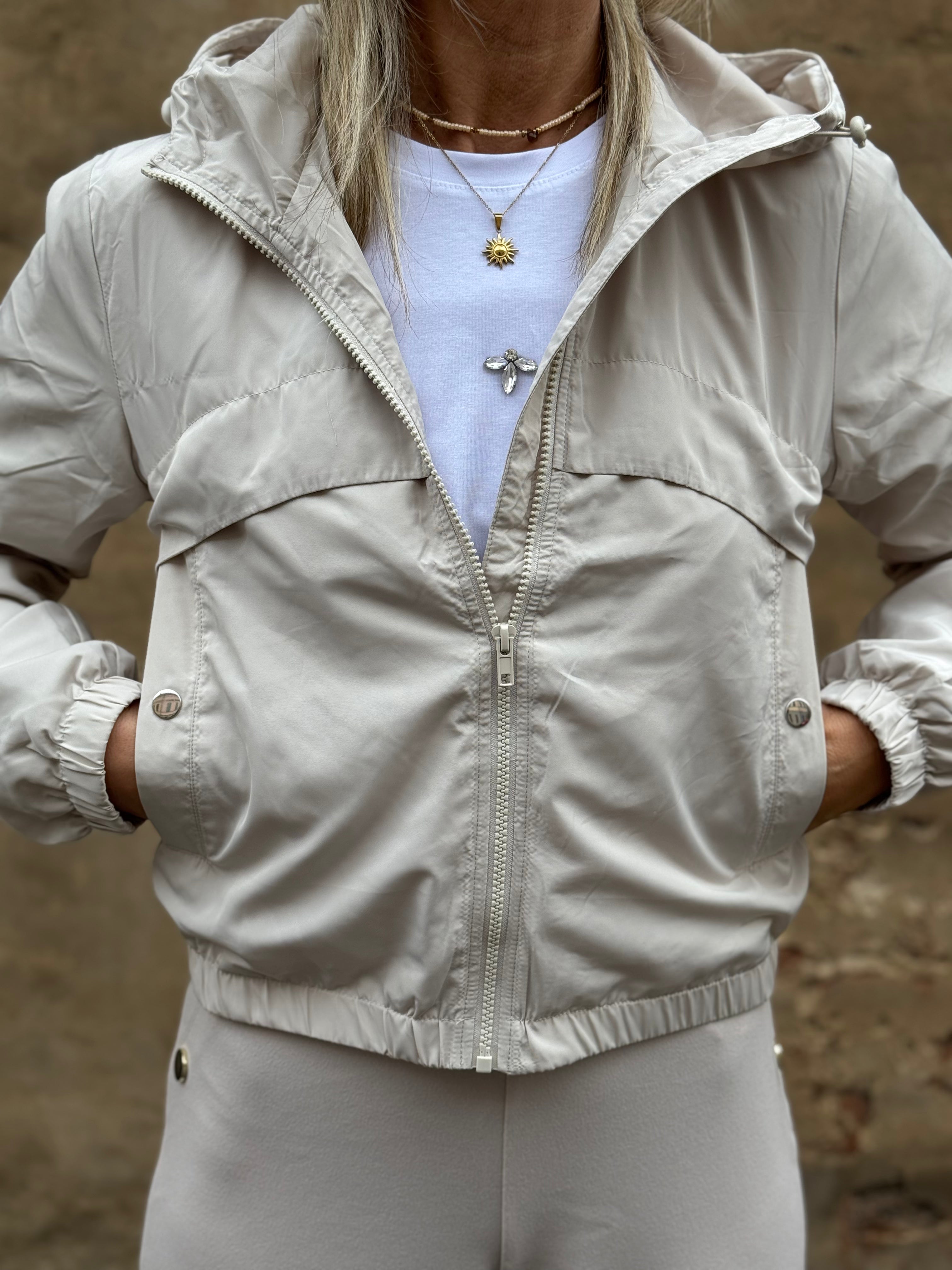 Kway GOLD✨️