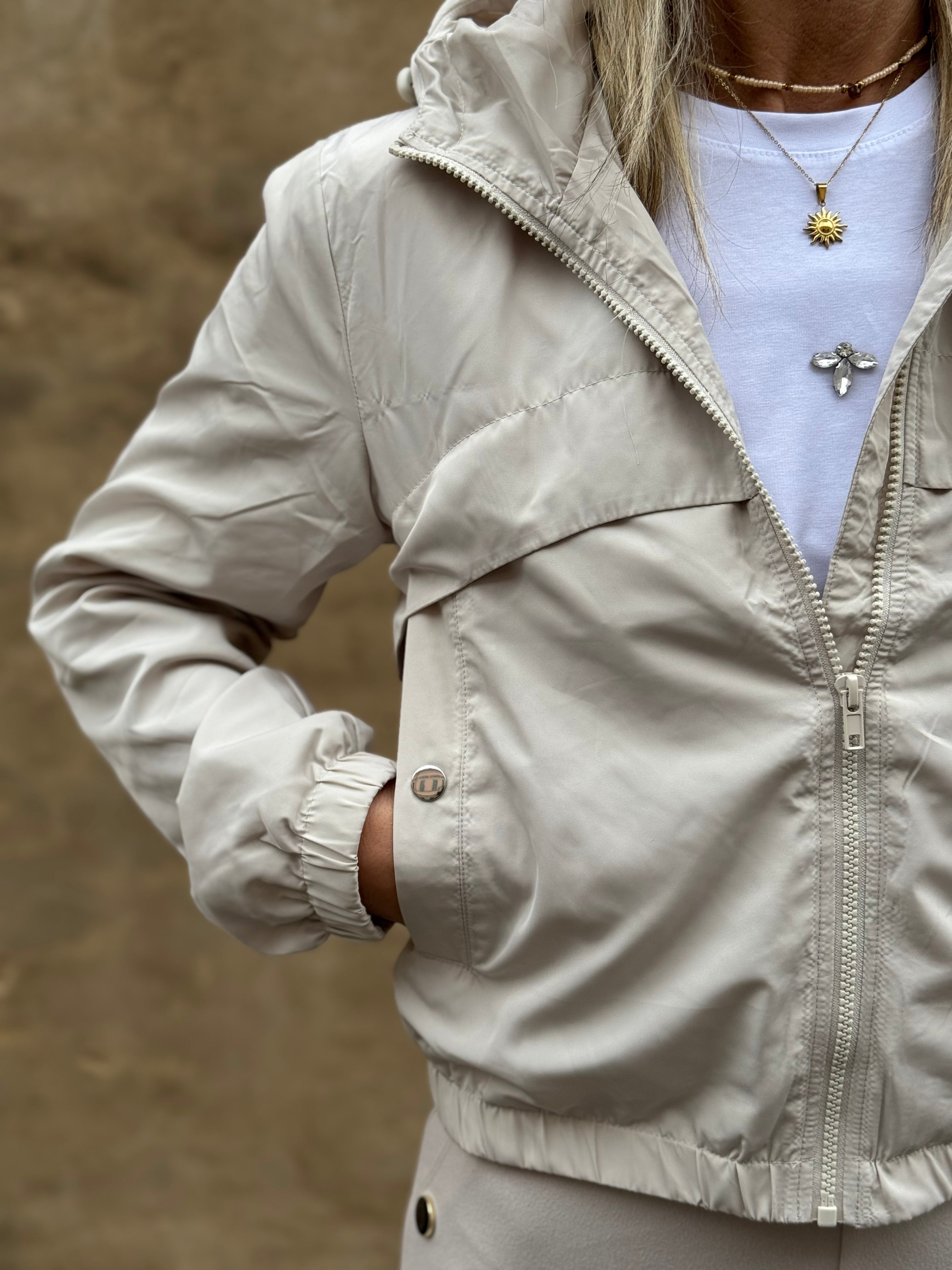 Kway GOLD✨️
