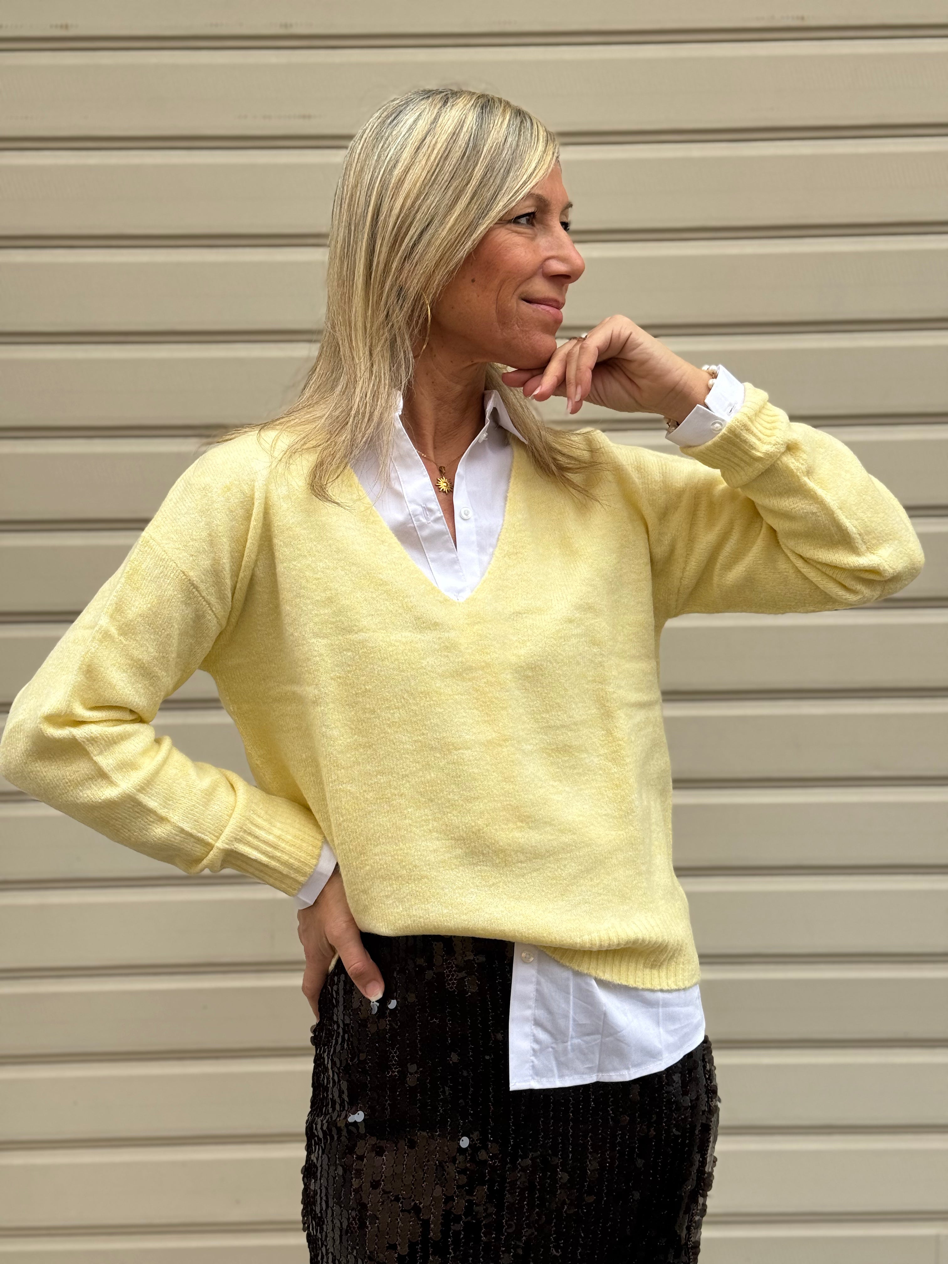 Maglia scollo v pastello 🖍️