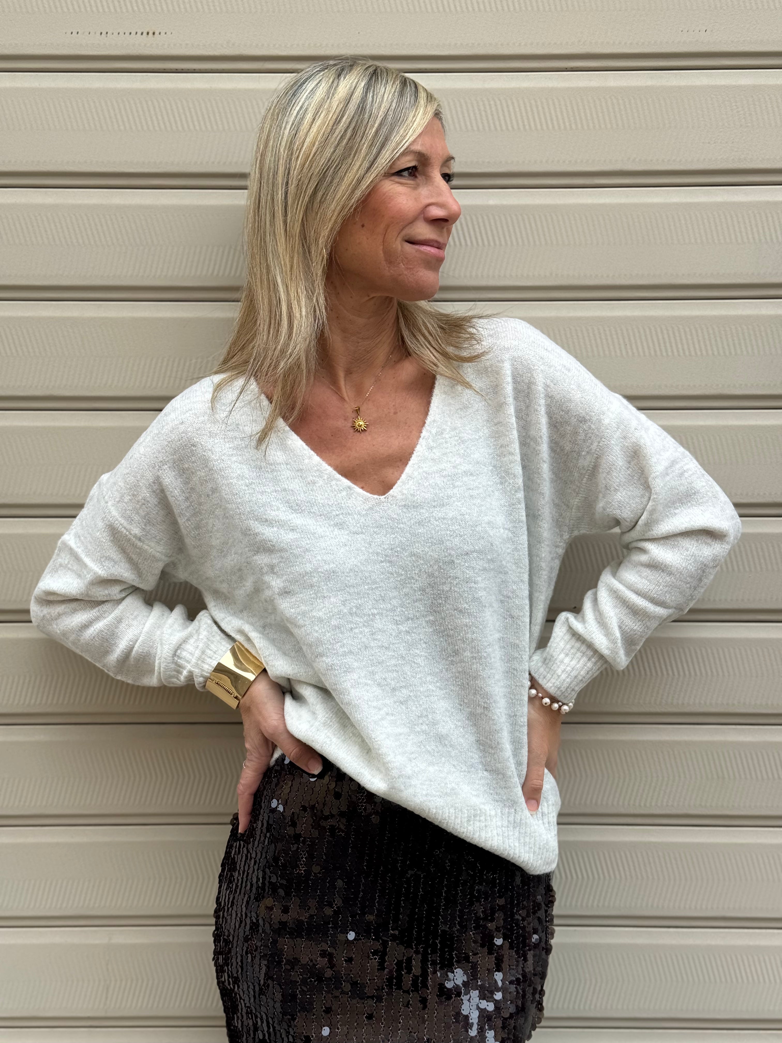 Maglia scollo v pastello 🖍️