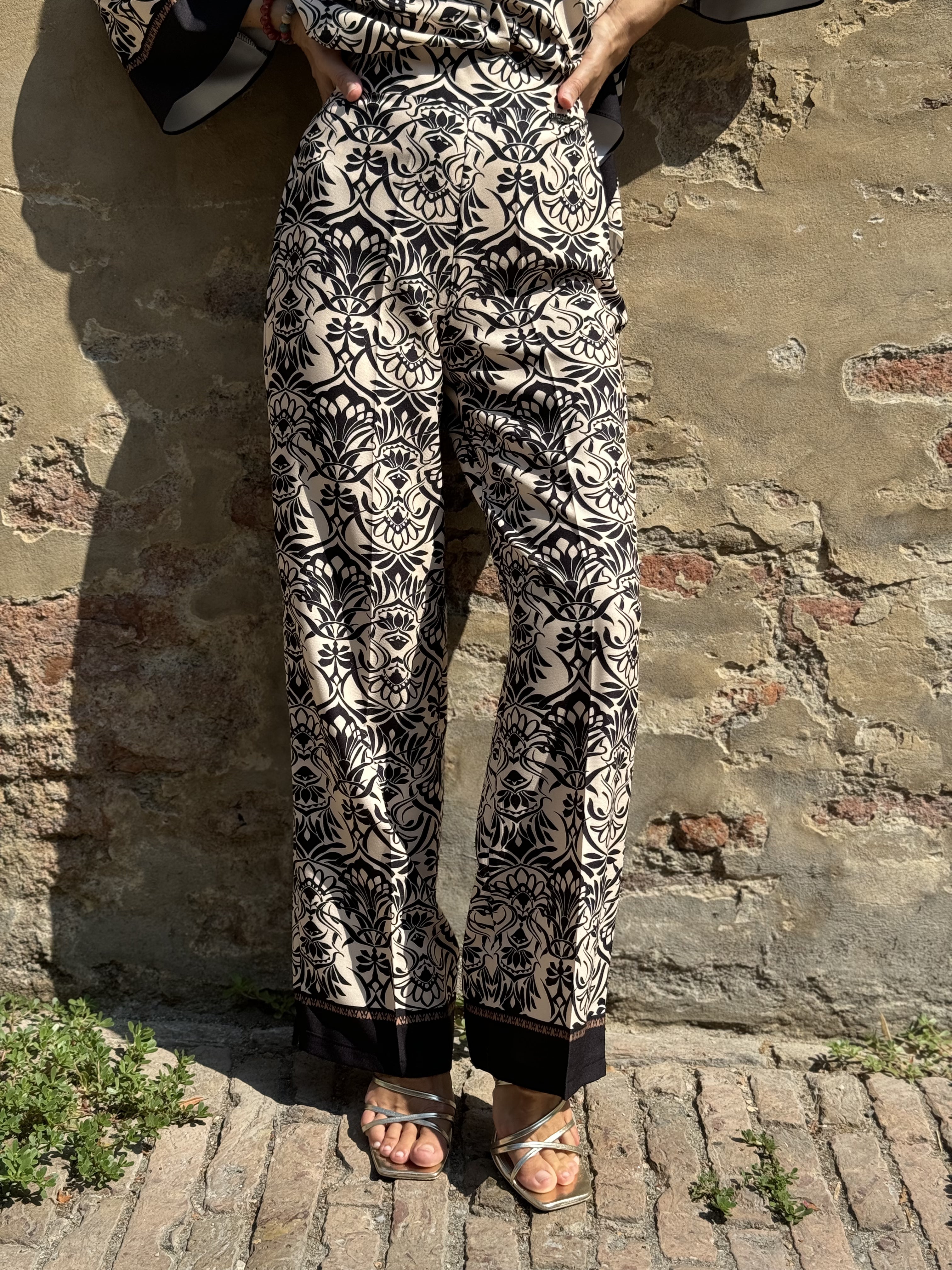 Pantalone Arabeschi