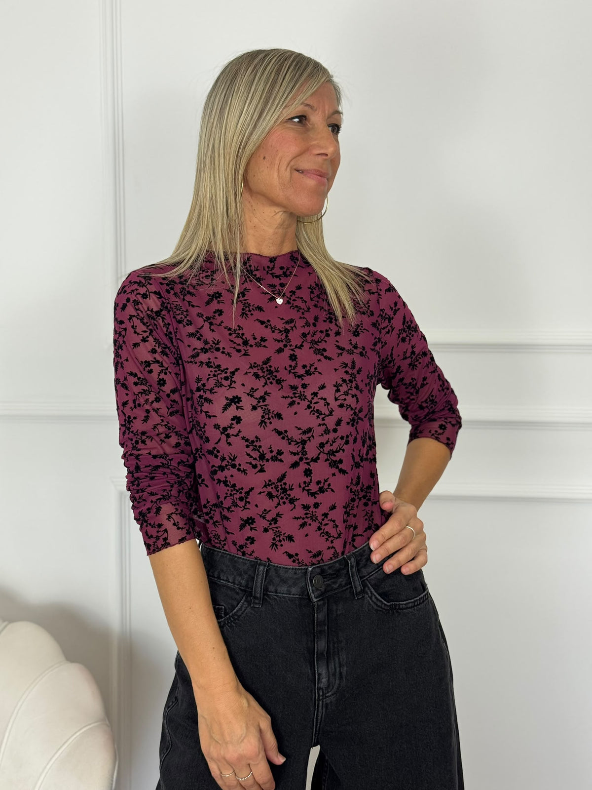 Maglia tulle ricami adora