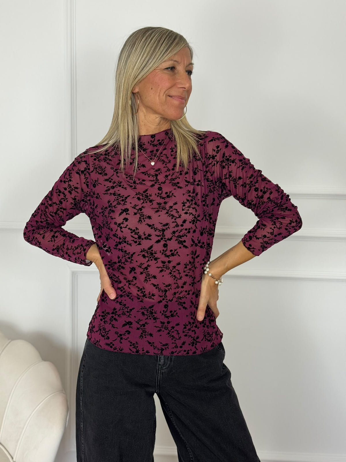 Maglia tulle ricami adora