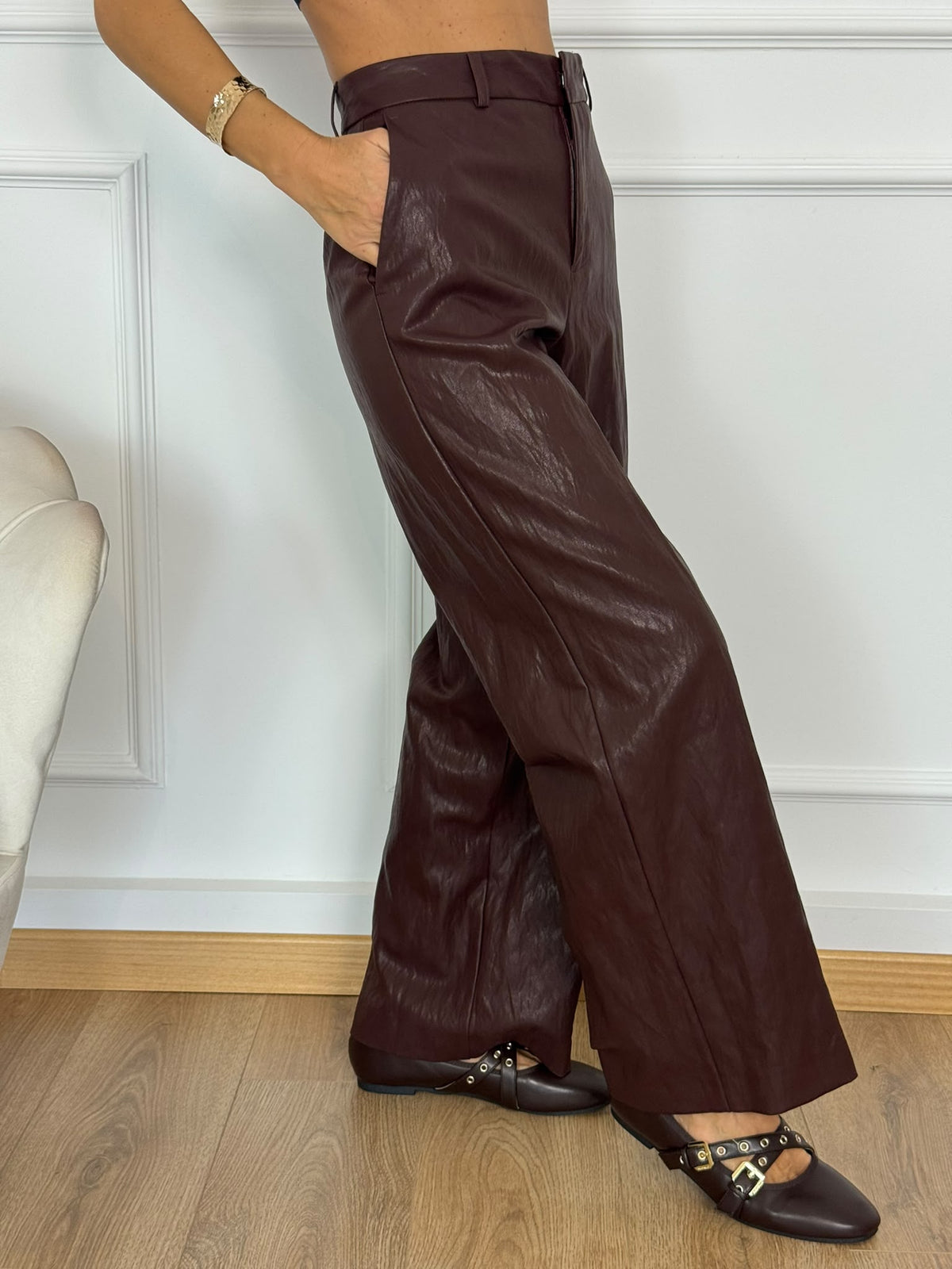 Pantalone ecopelle kontatto