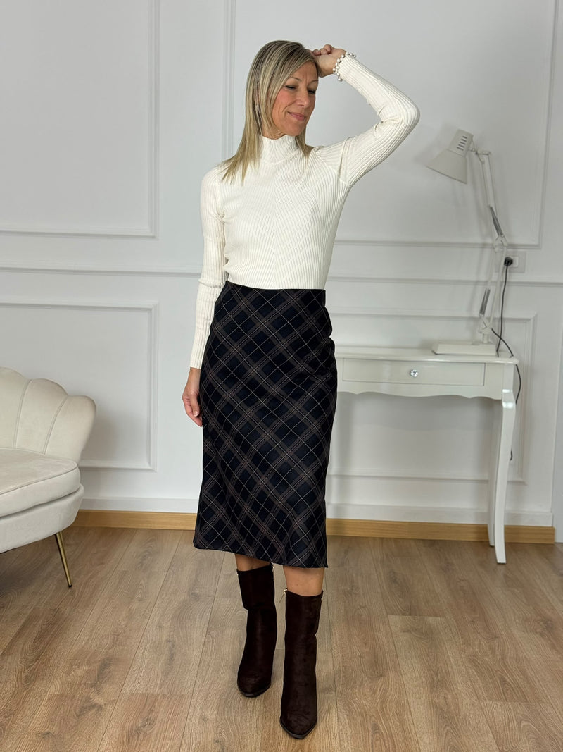 Gonna tartan adora